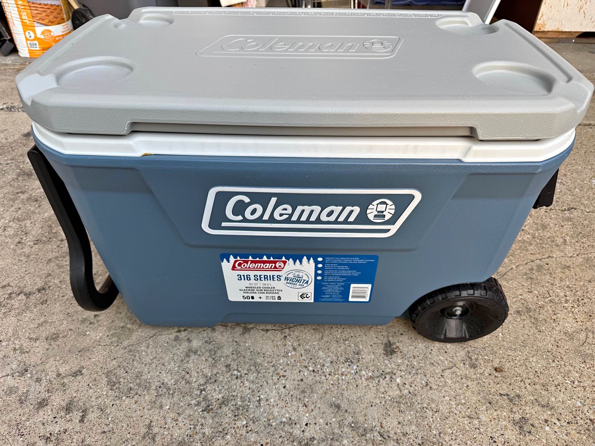 Coleman 316 Series 62QT Hard Chest Wheeled Cooler, Lakeside Blue 