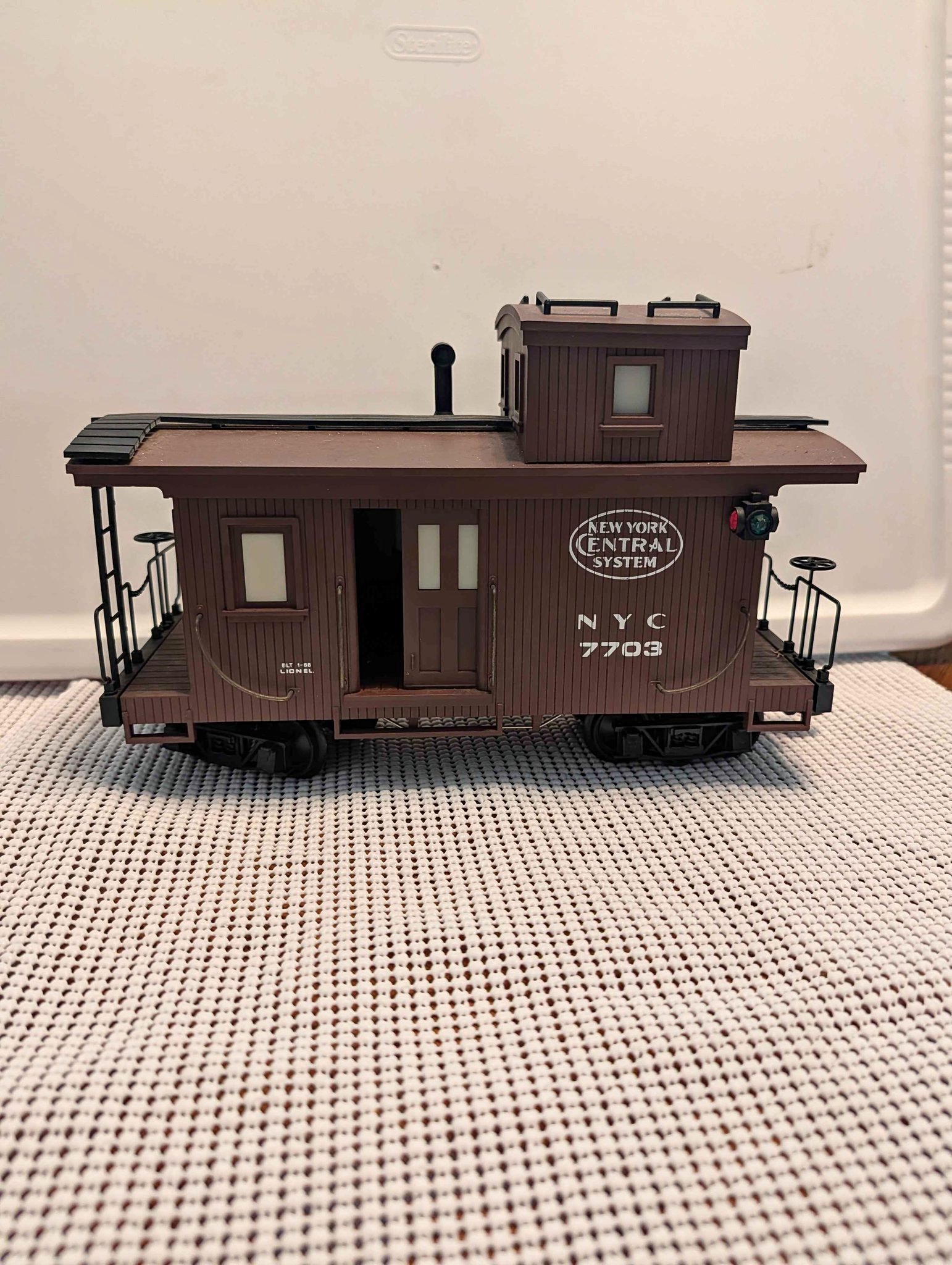 New York Central (NYC) System woodside illuminated caboose ...