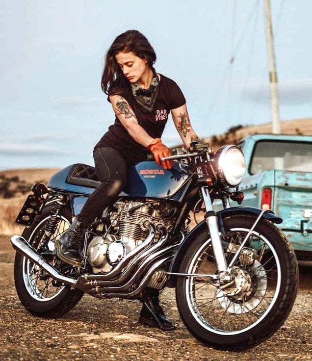 This 1976 Honda CB400F Super Sport. Built by Australian rider and