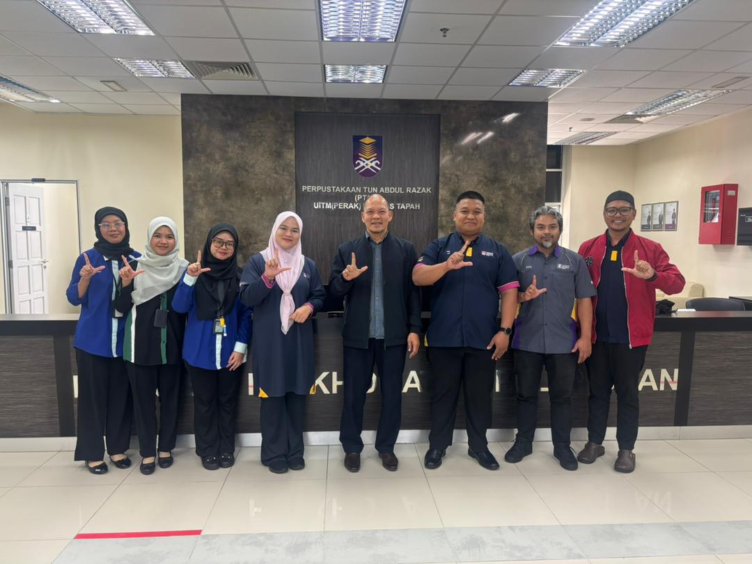LAWATAN KETUA PUSTAKAWAN UiTM KE... - Perpustakaan UiTM Perak | Facebook
