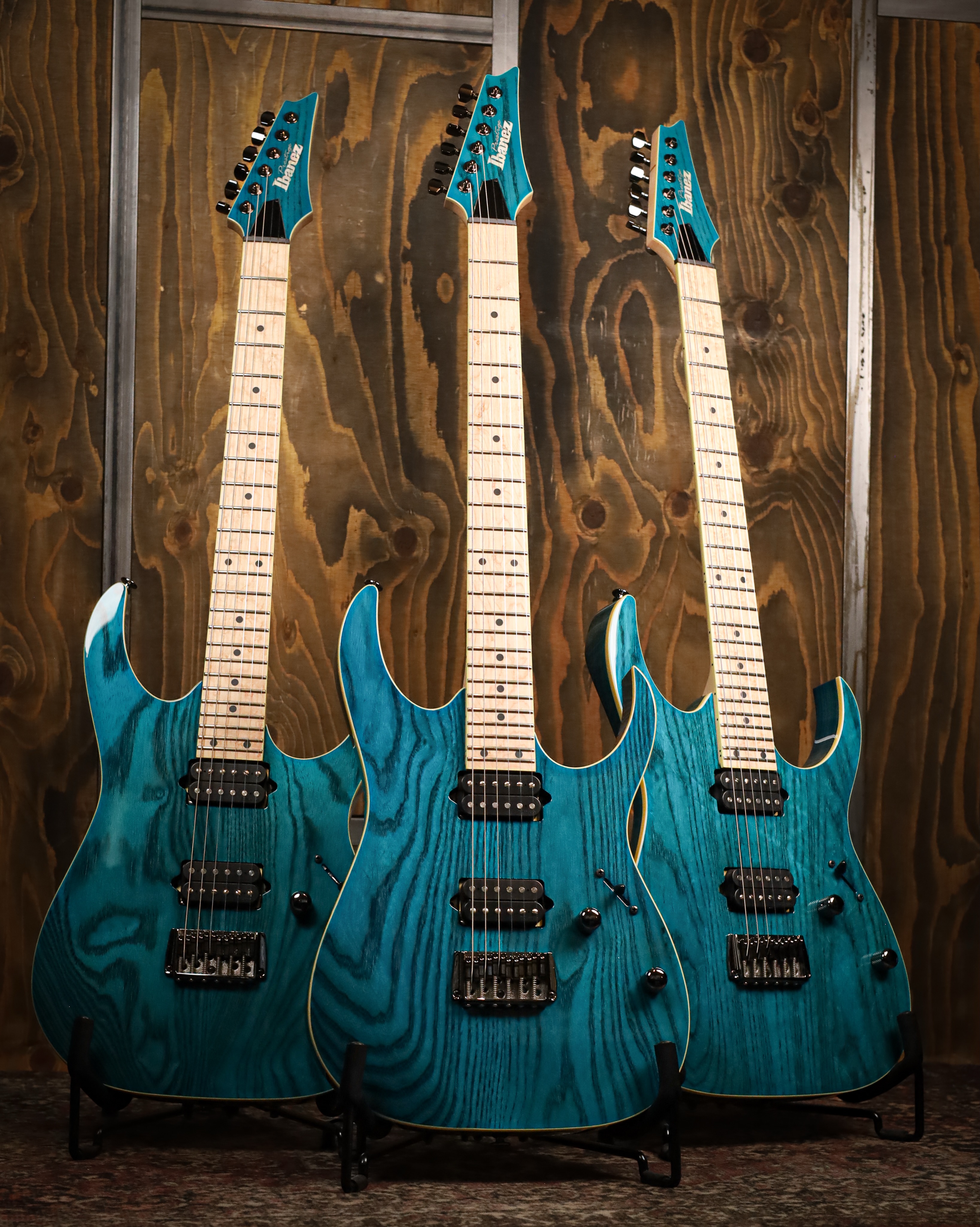 The Transparent Aqua Blue finish on the Ibanez Prestige RG652AHMFX