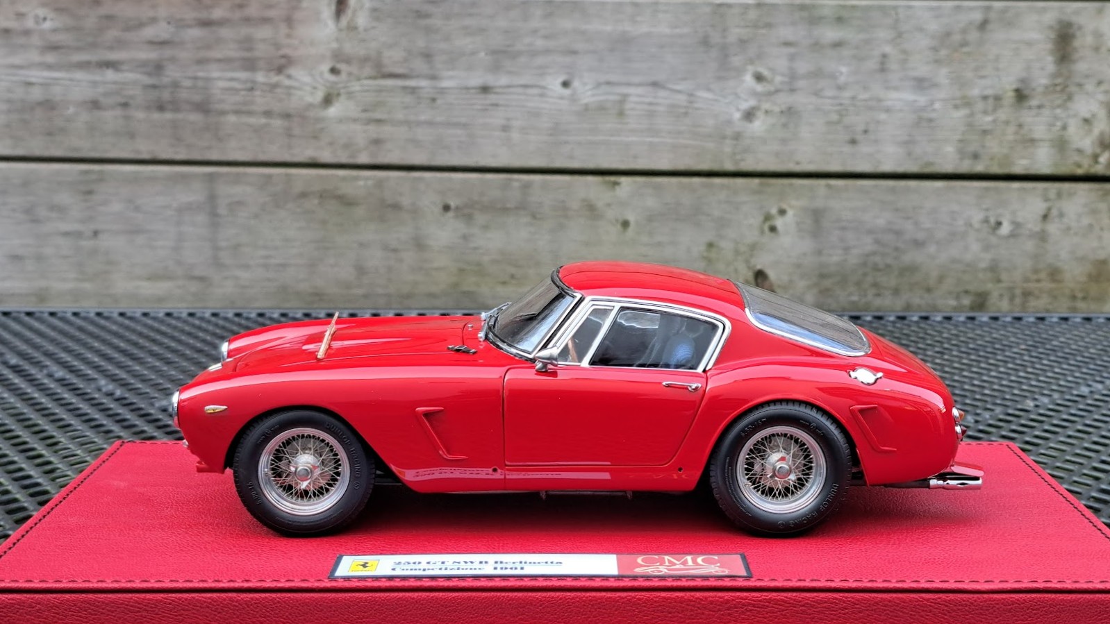 1:18 CMC 1961 Ferrari Dino 156 F1 O00 О O そ . N GT