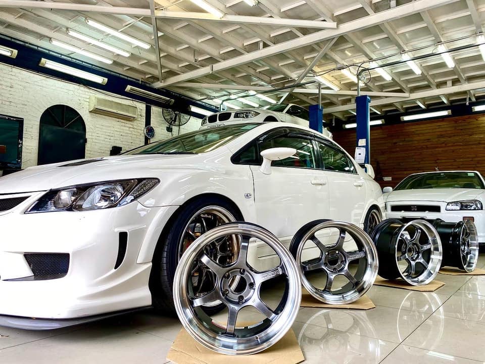 Civic FD2 Type R X ADVAN Racing R6... - Yokohama Wheels HK | Facebook