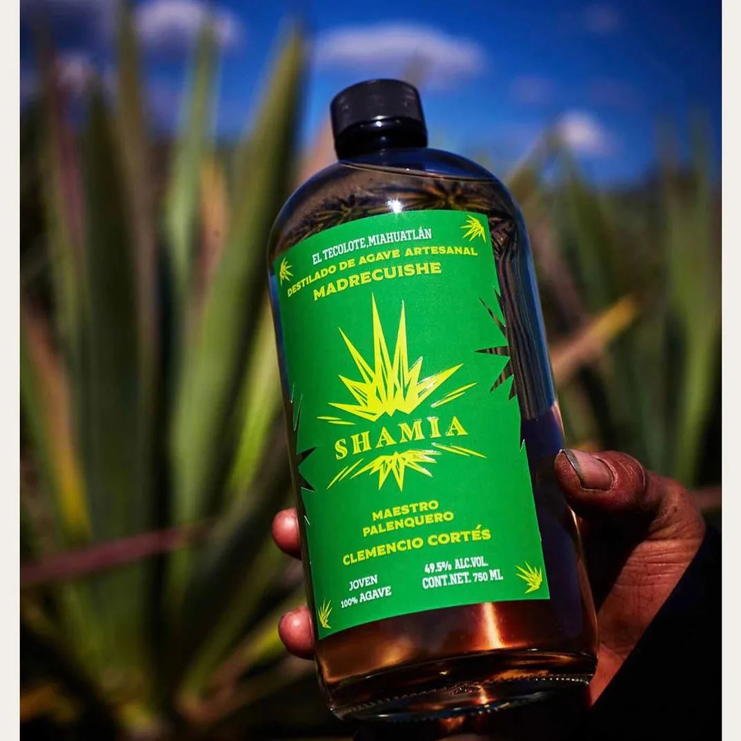 Shamia Mezcal - El legado que nos fue heredado, lo...