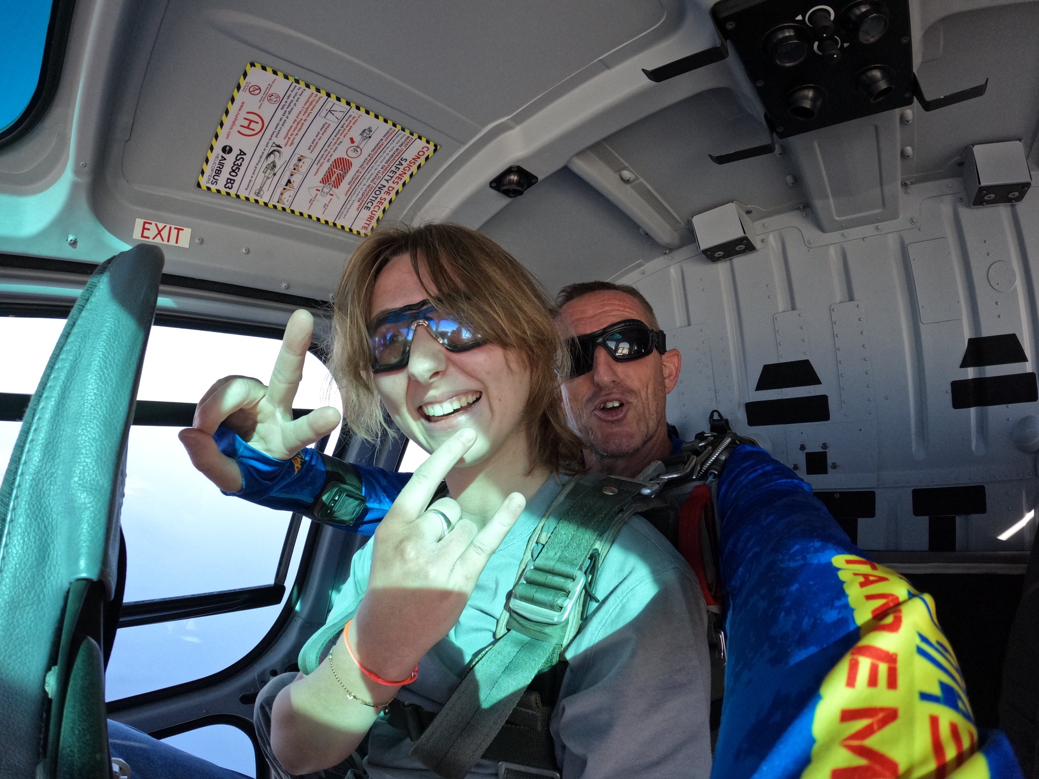 Fly974TANDEM - La photo du jour #parachutisme #skydive #gotoreunion # ...