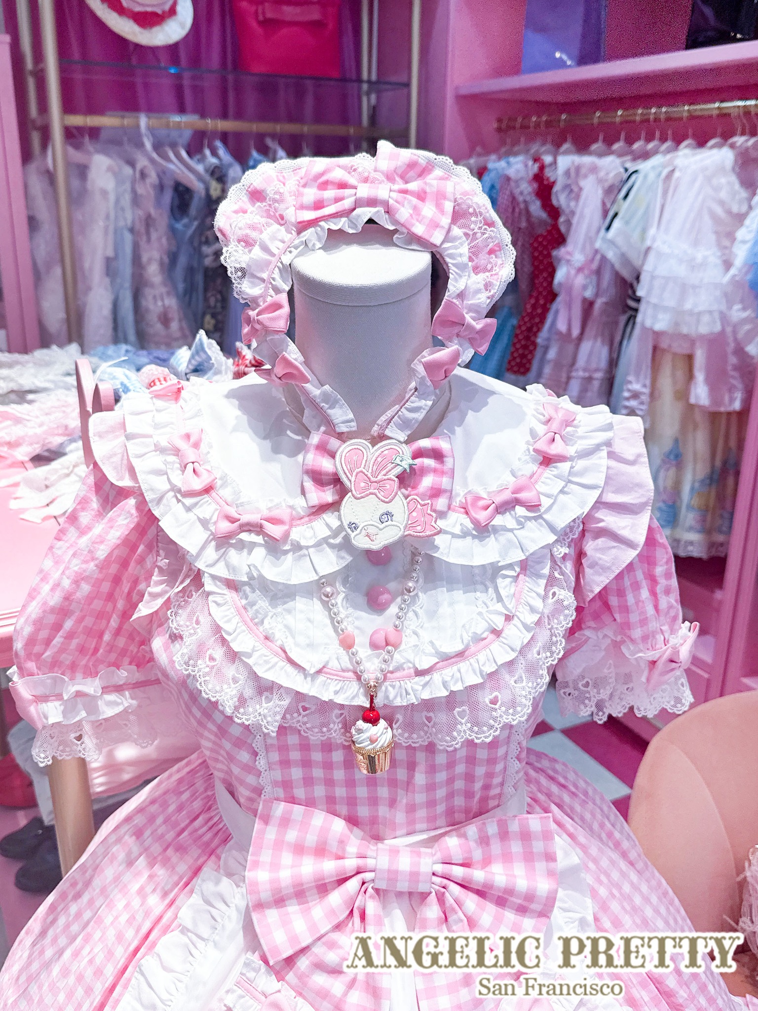 Angelic - Hello~everyone^^ Today's coordinate is the Sweetie