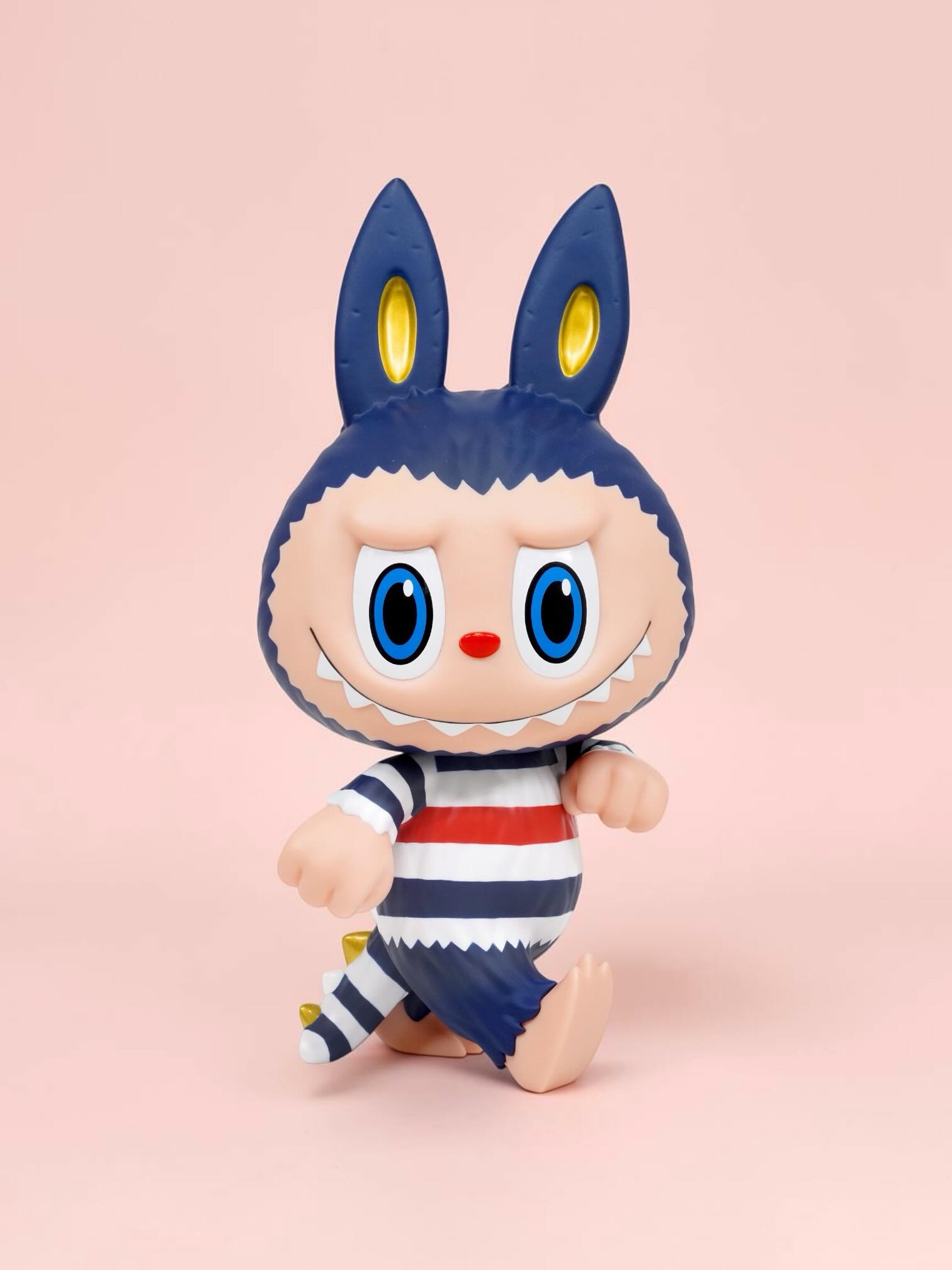 Myplasticheart releases Zimomo and Cowawa art toys on September 30
