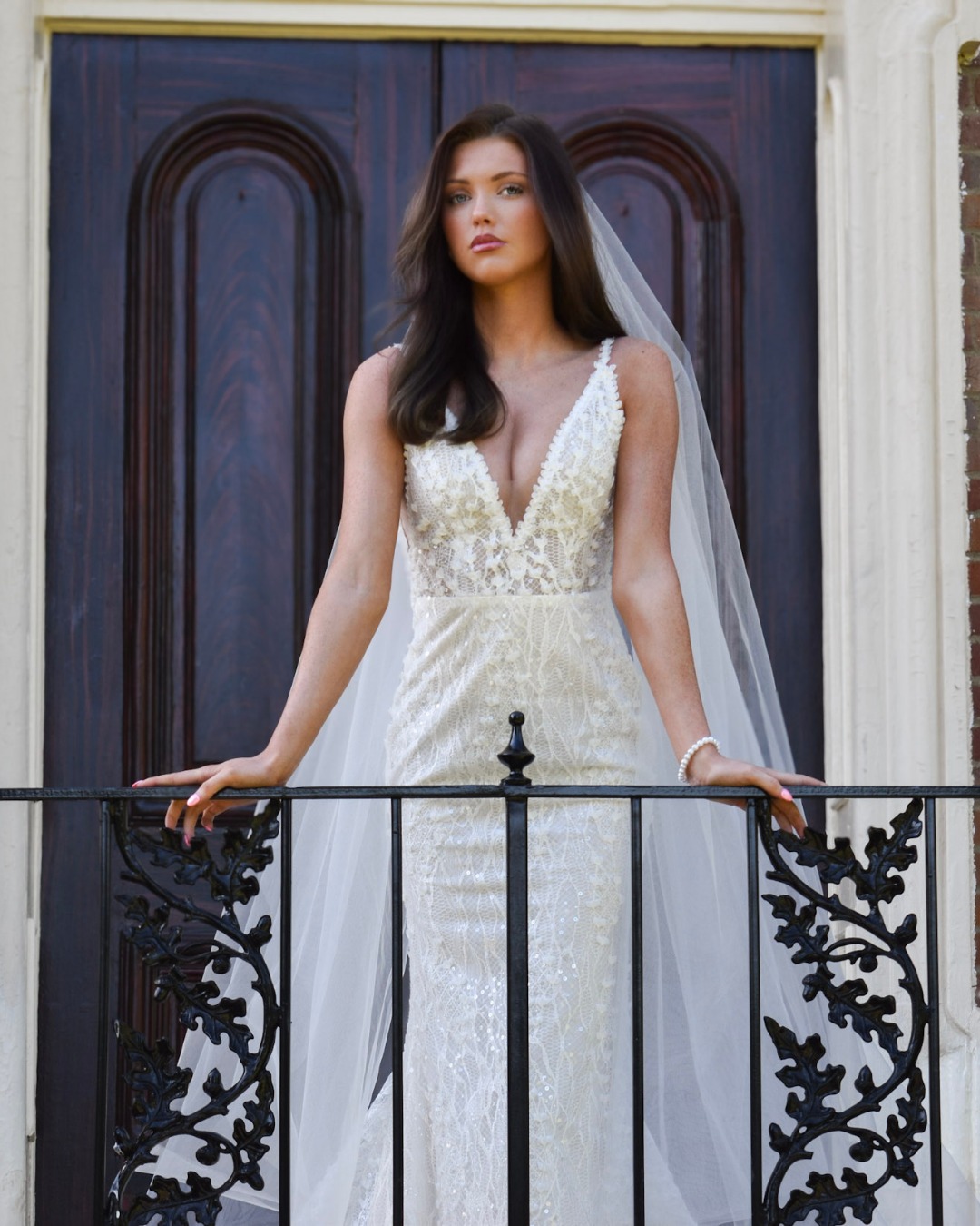 💍 WEDDING GOWNS💍 ✨ Romantic. Timeless. And priced to make saying “YES!” even sweeter. ✨ Over 200 stunning wedding gowns in stock at all times — beautiful designer styles in sizes 0–28