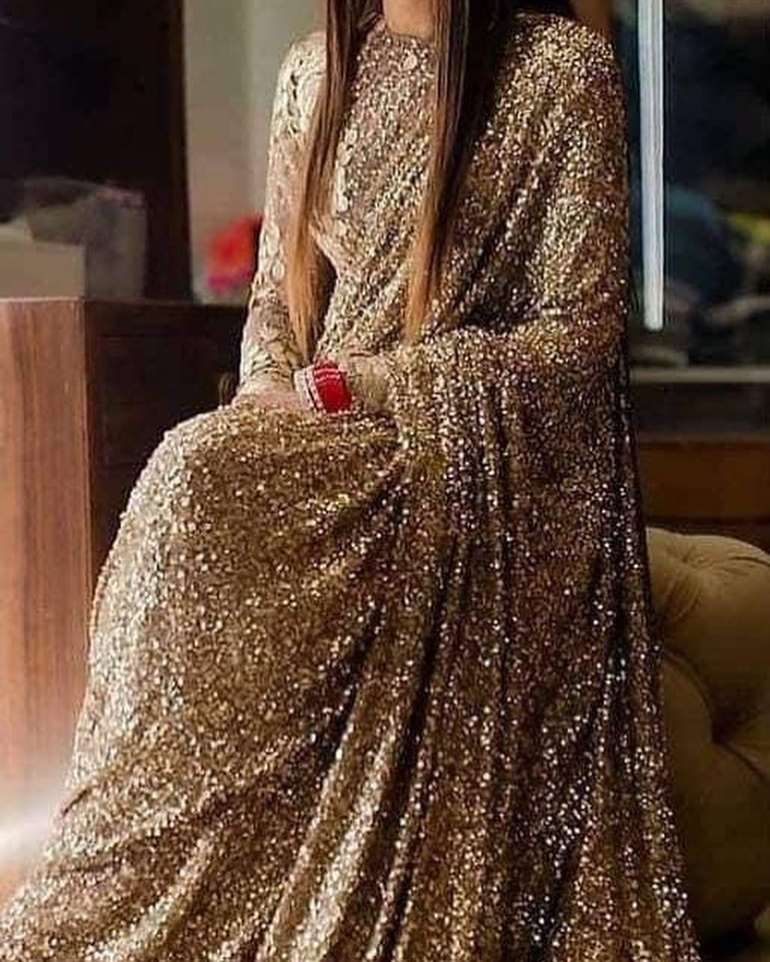 Moonlight fabric Can be made as lehnga, Saree, long dress or any design. DM for inquiries . . . #moonlight #newfashion #trending #loosefabric #unstitchedsuits #lehnga #saree #longdress #maxidress #pakistaniwedding #weddingwear #mehndi #mehndiwear 