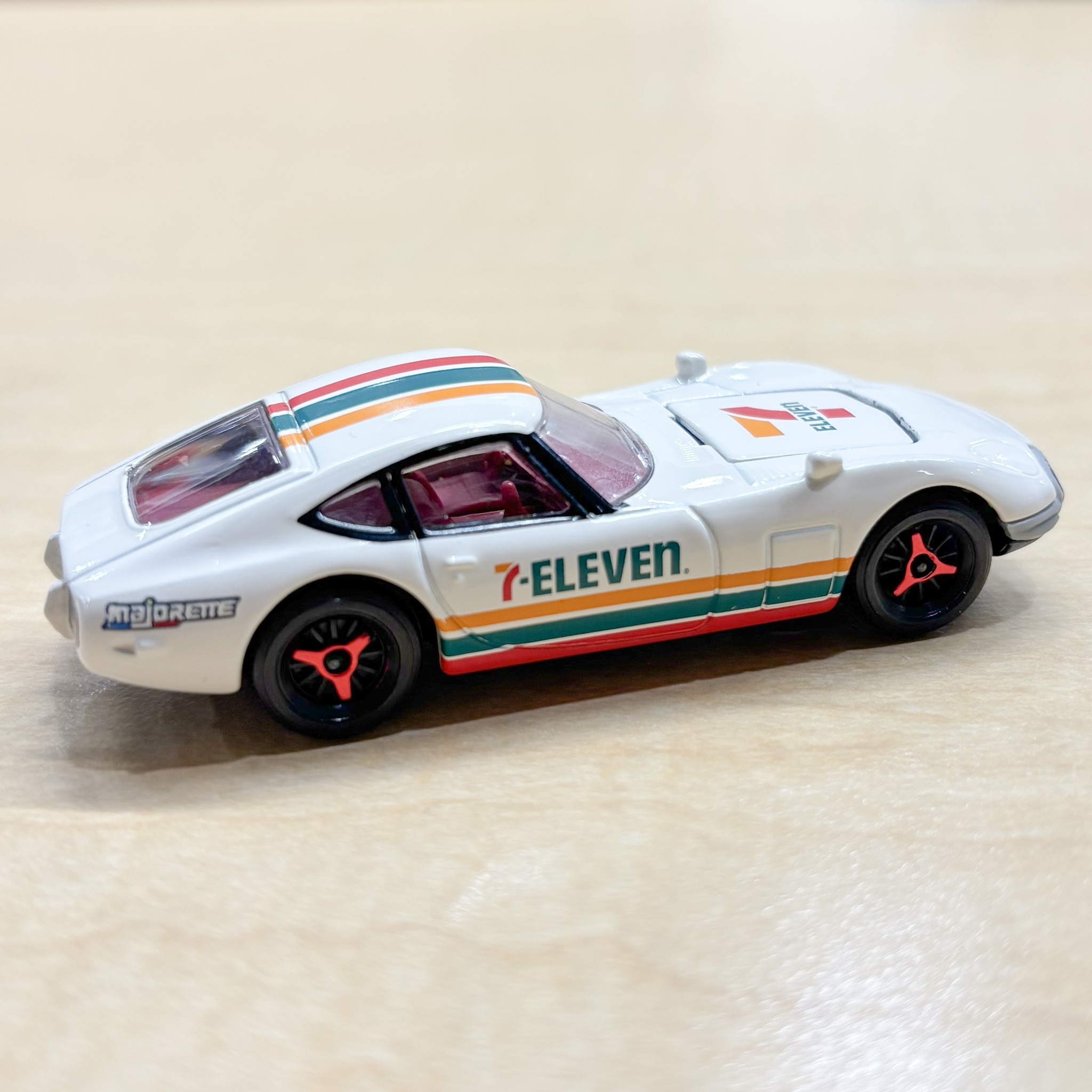 ปักหมุดความเท่ระดับตำนาน! Majorette x 7-Eleven Toyota 2000GT