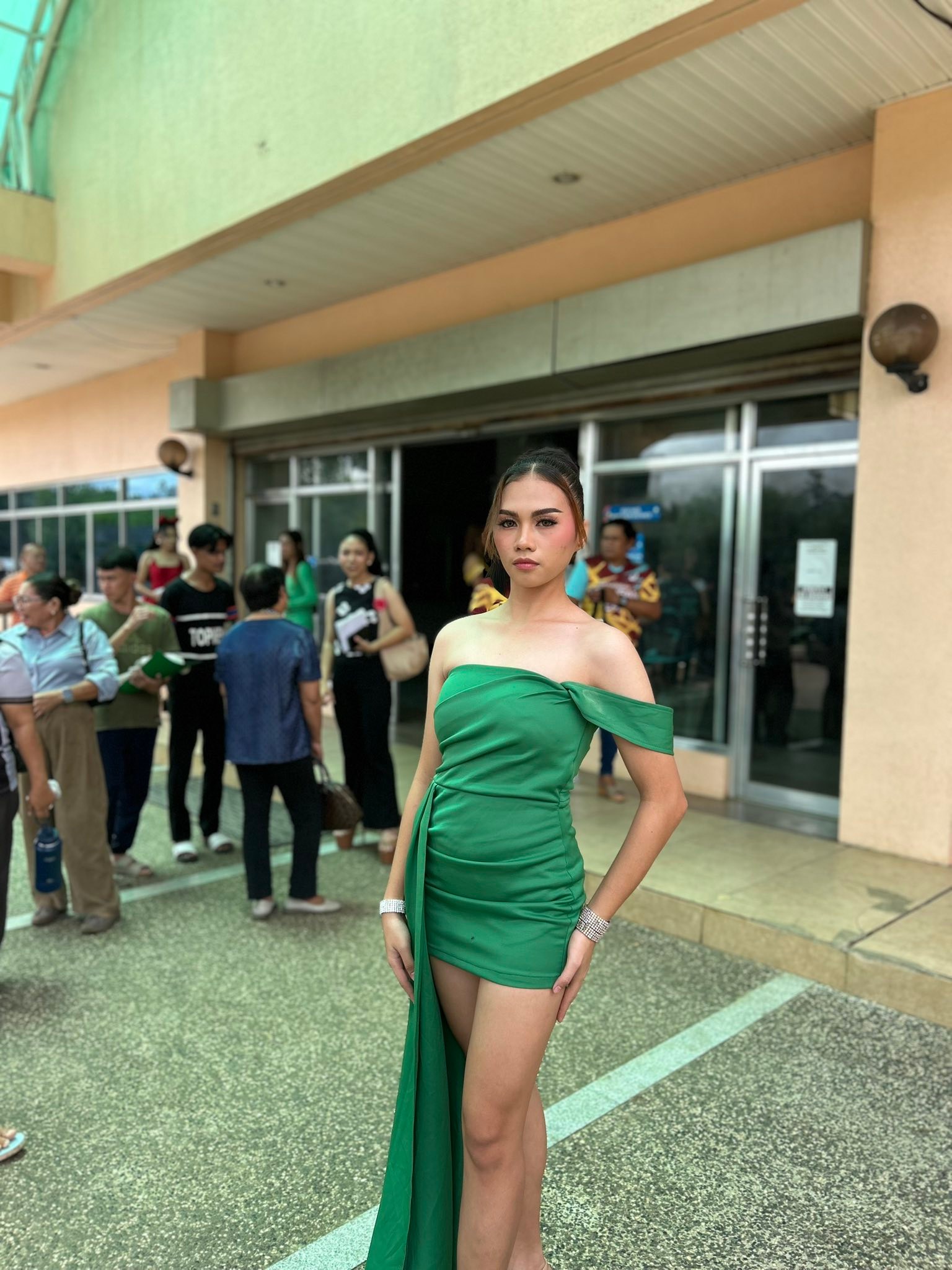 Jean R Ie - Jean R Ie added a new photo.