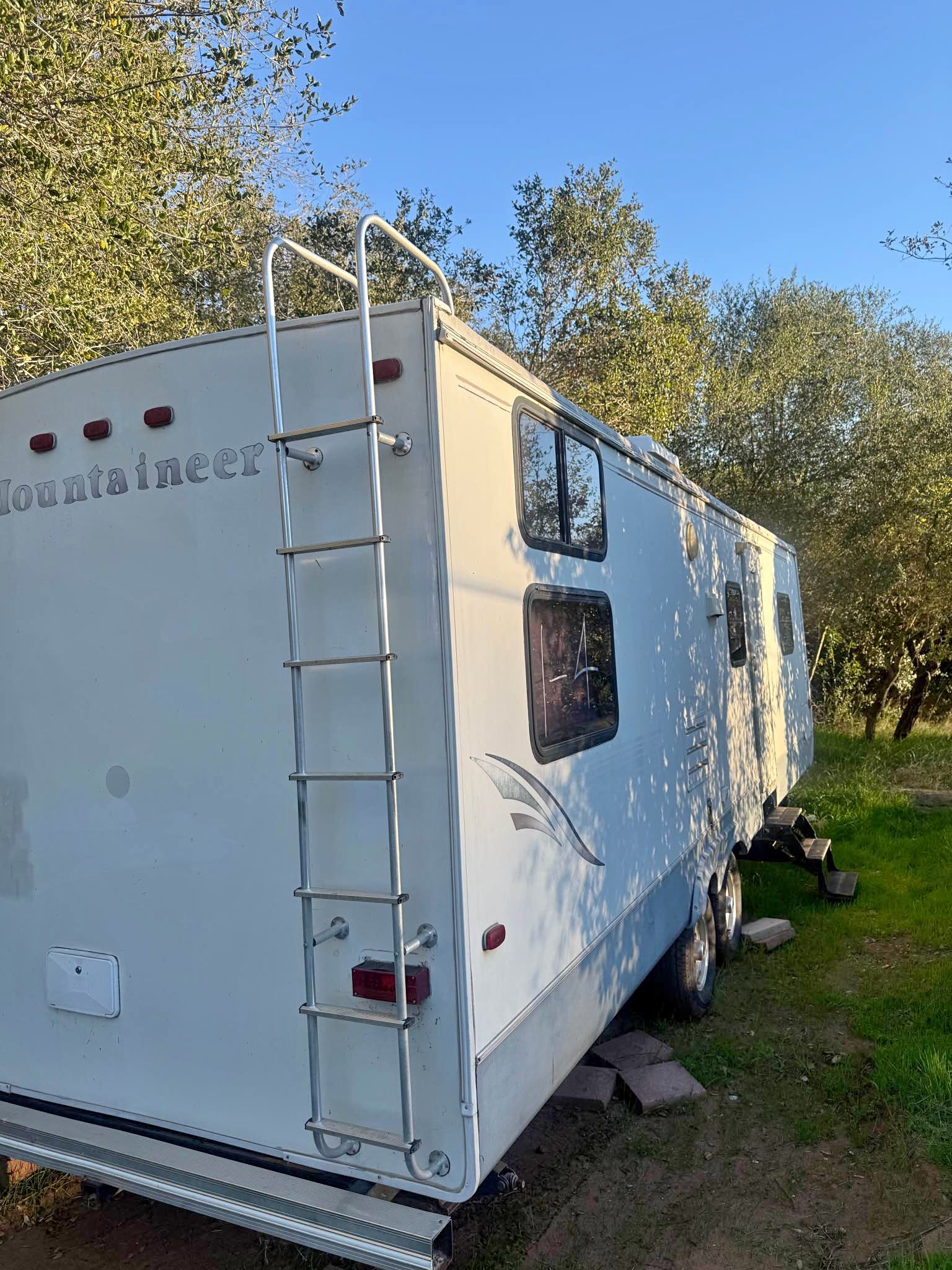 2002 Keystone Mountaineer - RVs & Campers - Hidden Meadows, California ...