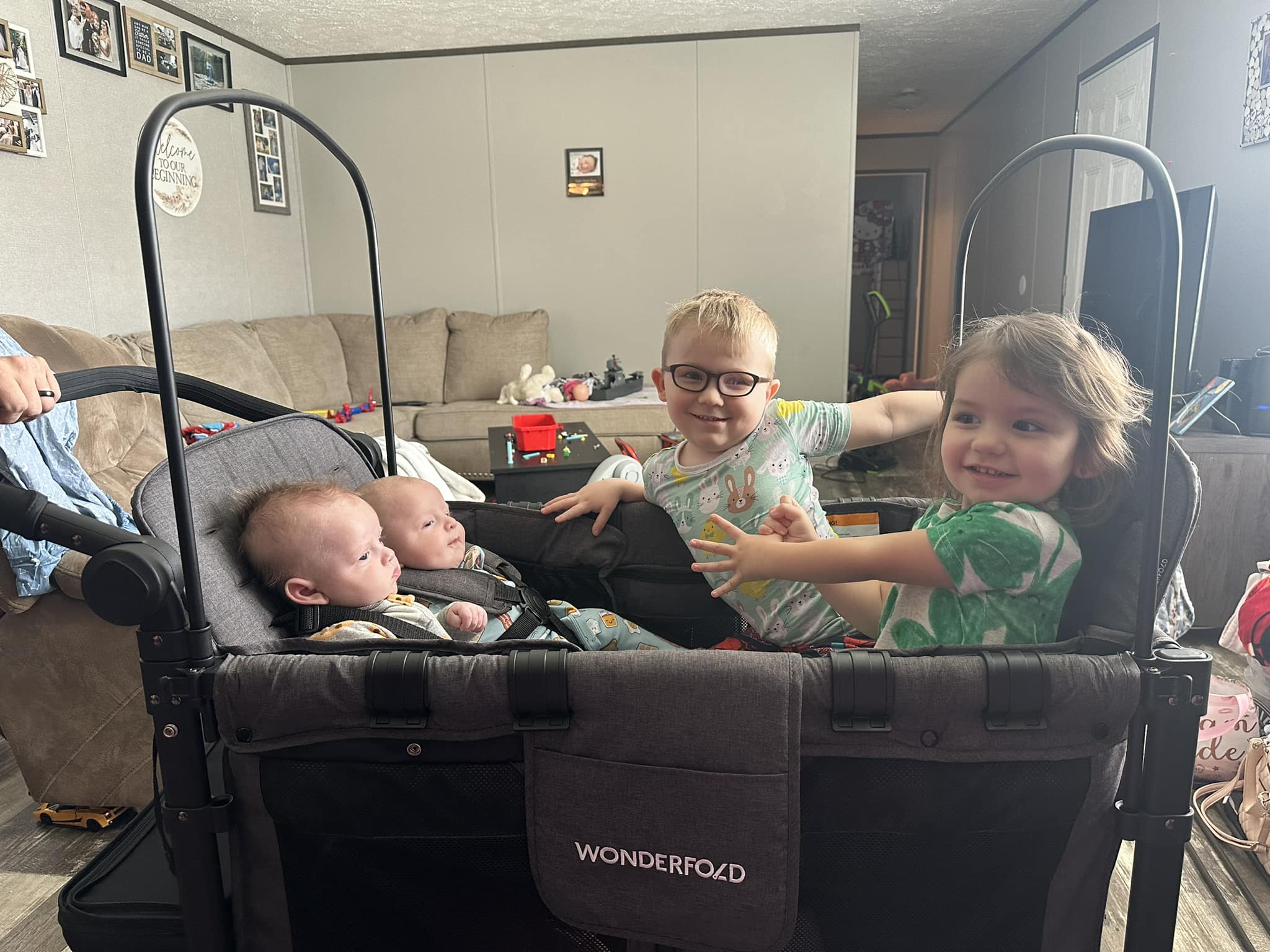 evenflo pivot xpand stroller second seat stallion black Xpand™ Modular ECE 22.06 Certified Elevated features include a Evenflo Evolve Platinum 3 Size:10500