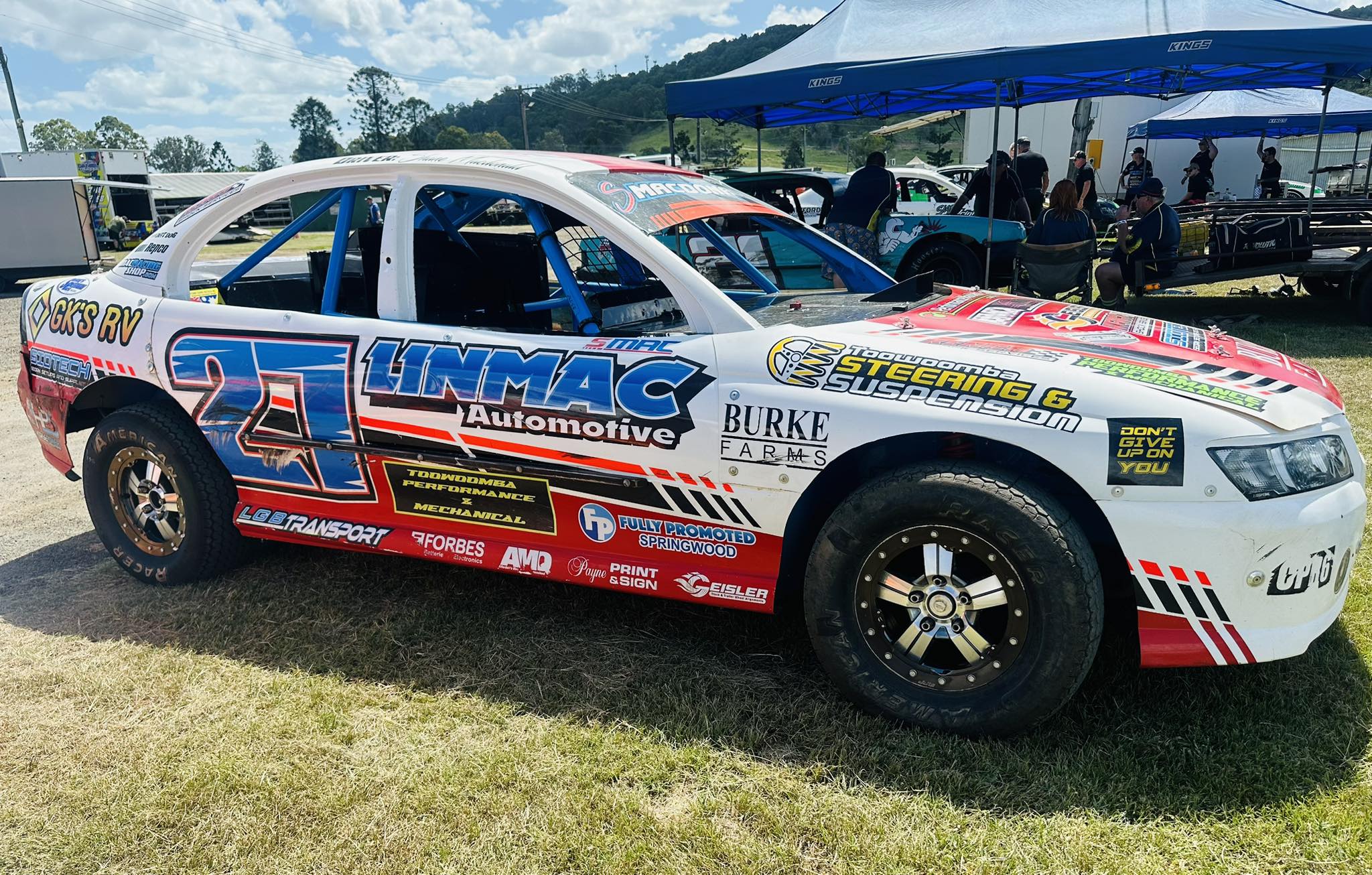 Macdonald - Shane and the team have made it to Lismore Speedway for ...