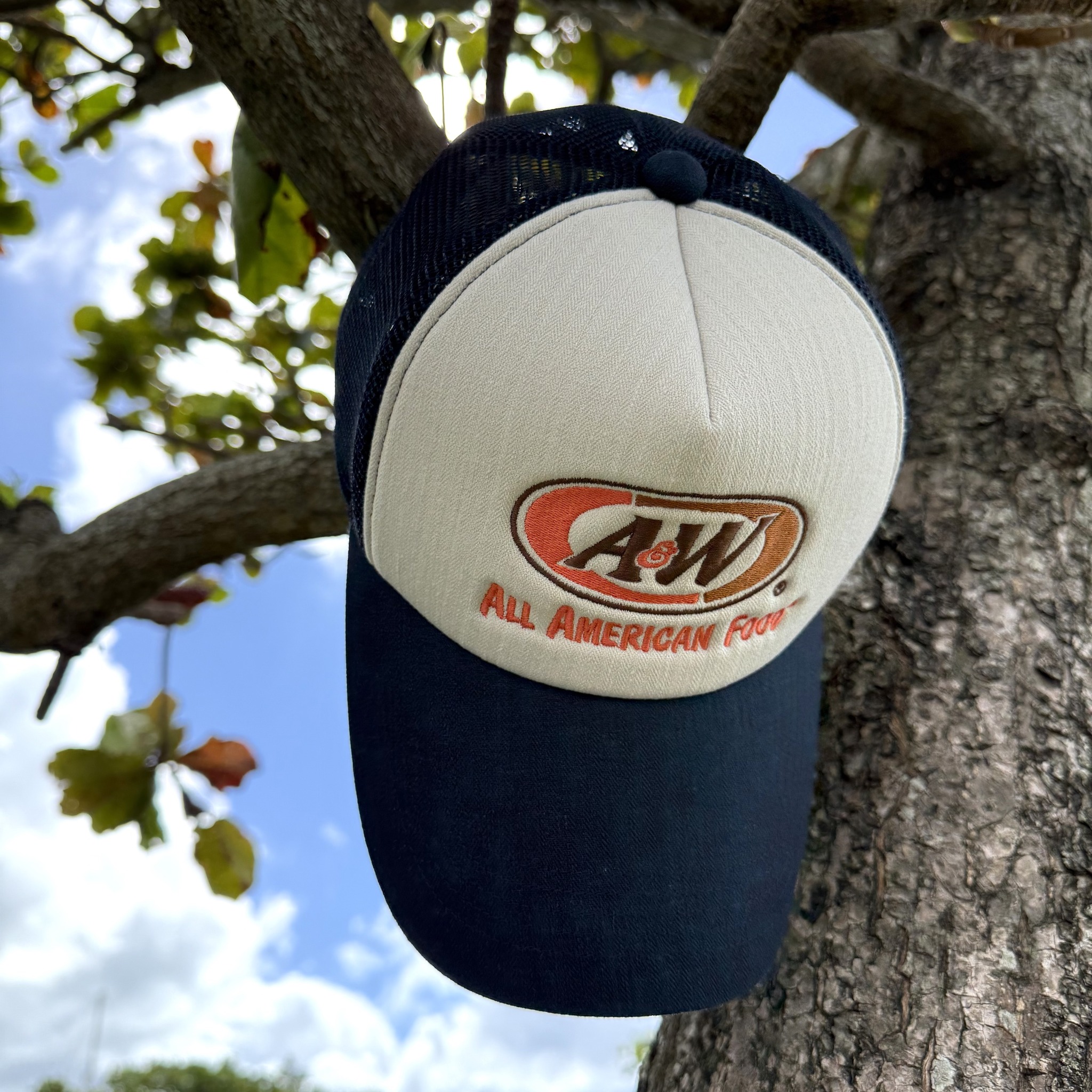 メッシュキャップにネイビーが限定で仲間入り！ ㅤ #aandw #メッシュ