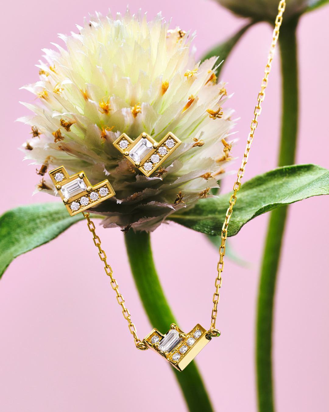AHKAH - ≪EARRINGS≫ 繊細なモチーフをアシンメトリーで組み合わせて