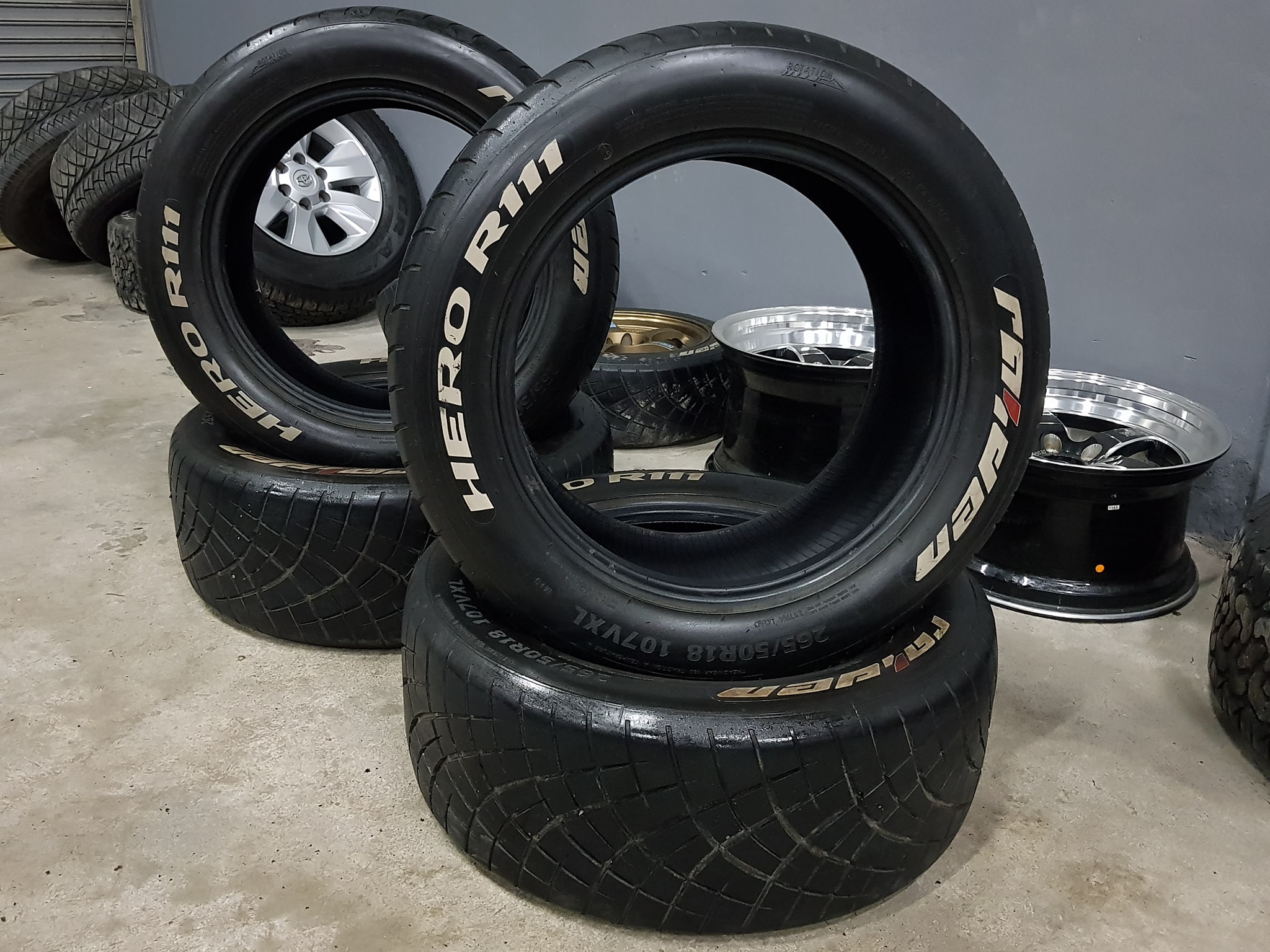 ยางHERO R111 265/50R18 ปี18... - บีบีเค ออโต้แม็กซ์