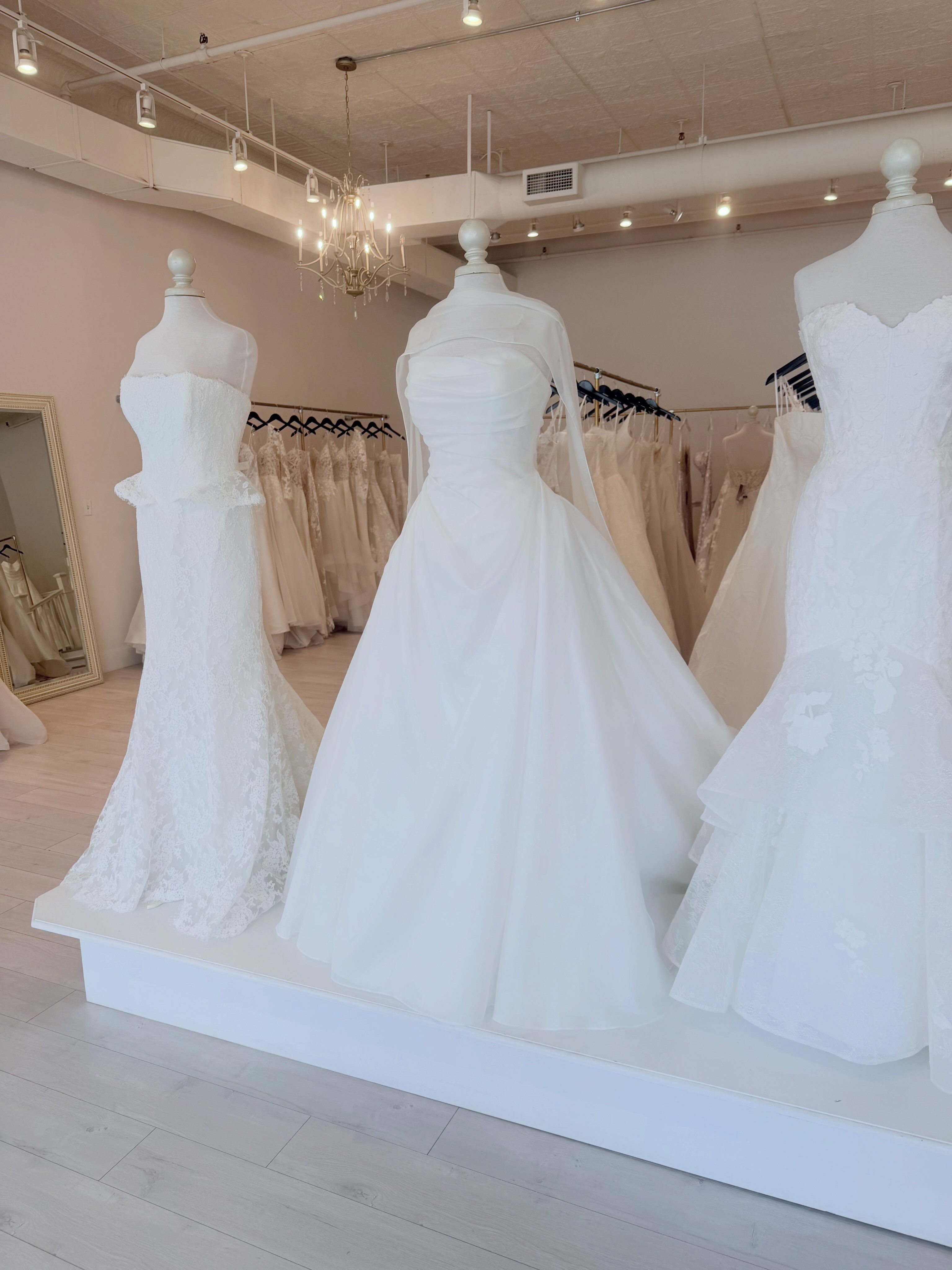 Dress Shops In Wholesale Cape Girardeau , Pristine