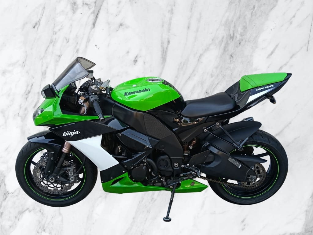 The 2008 Kawasaki ZX-10R is a refined and sophisticated sportbike