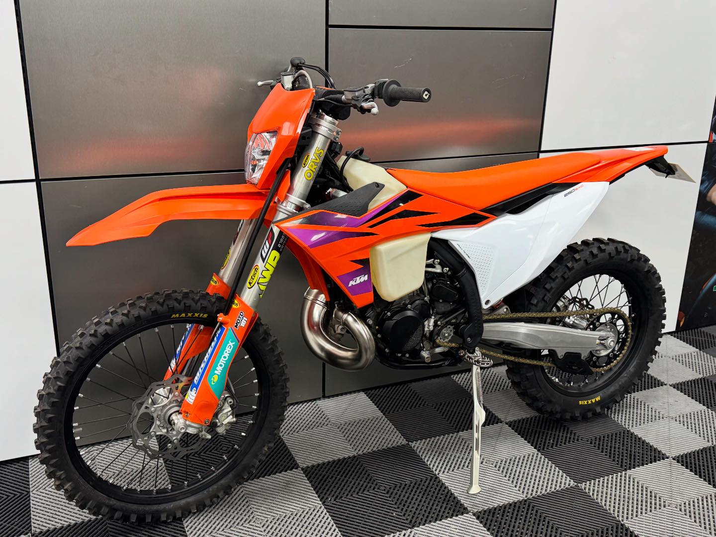 🔥 NEW ARRIVAL 🔥 2024 KTM 250 EXC TBI – ENDURO BIKE ✨ Very clean