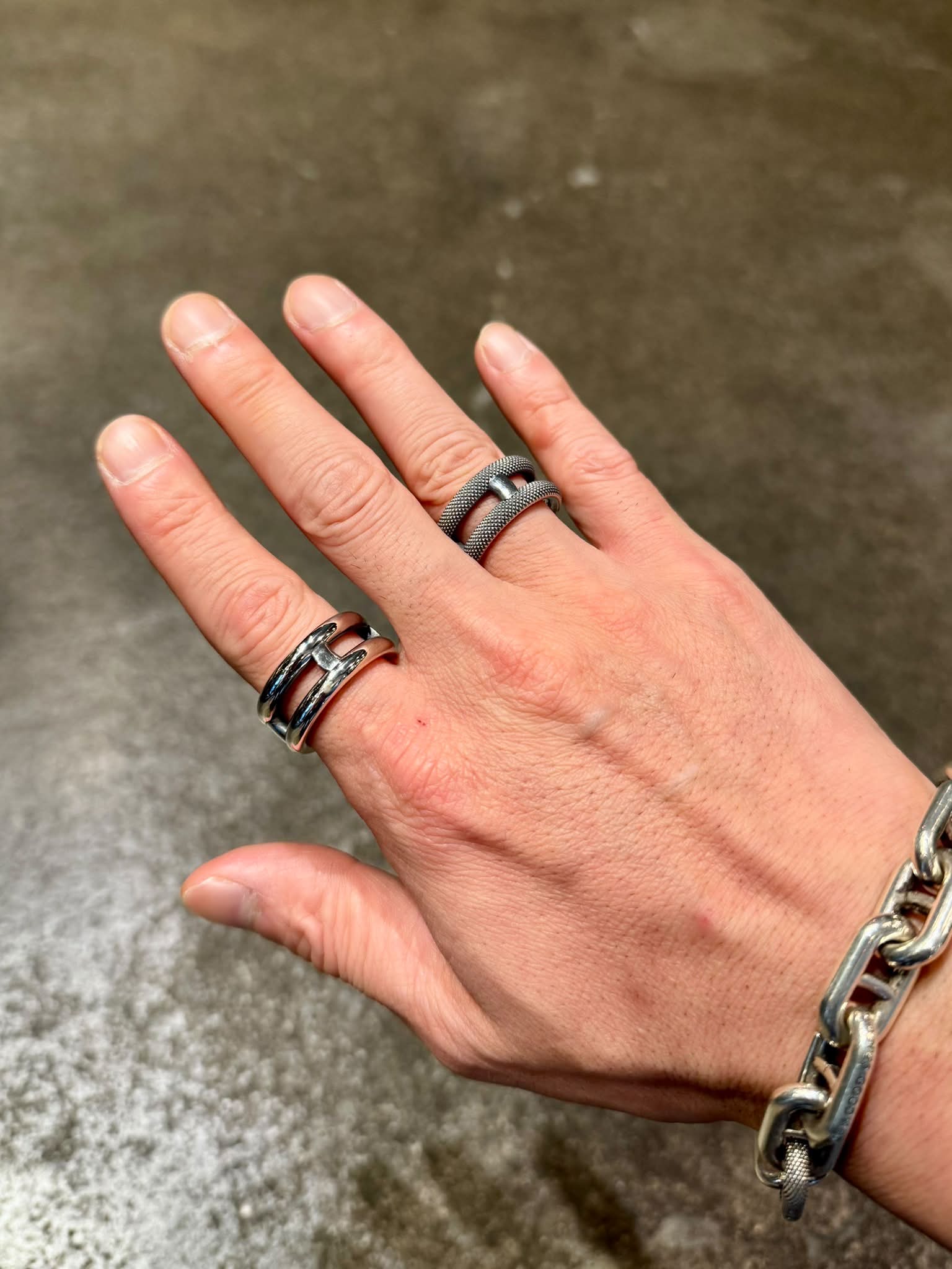 MIC - 先日入荷したGood Art HLYWDの多機能キーチェーンBELT LOOP