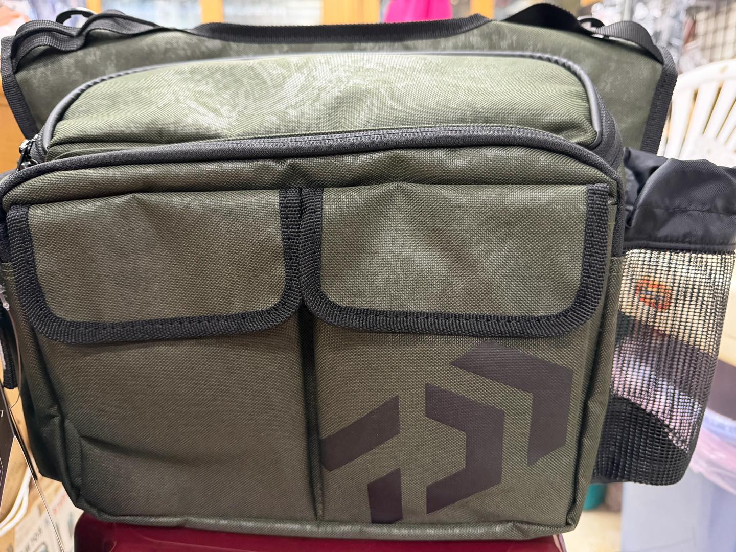 Daiwa 新包到貨 規格：14x34x25(cm)