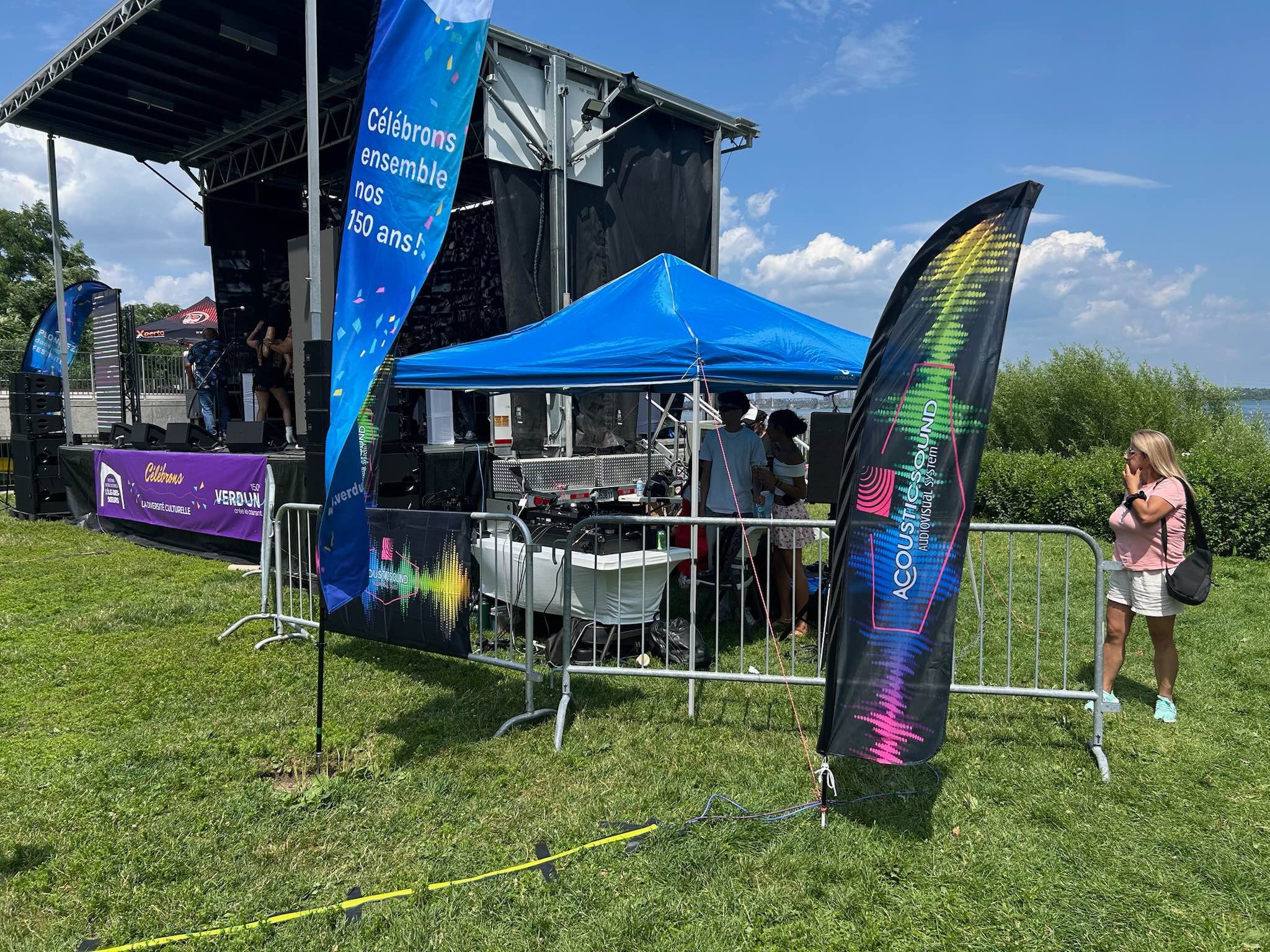 Sonorisation Professionnel Line Array Système ( L o c a t i o n. U n i ...