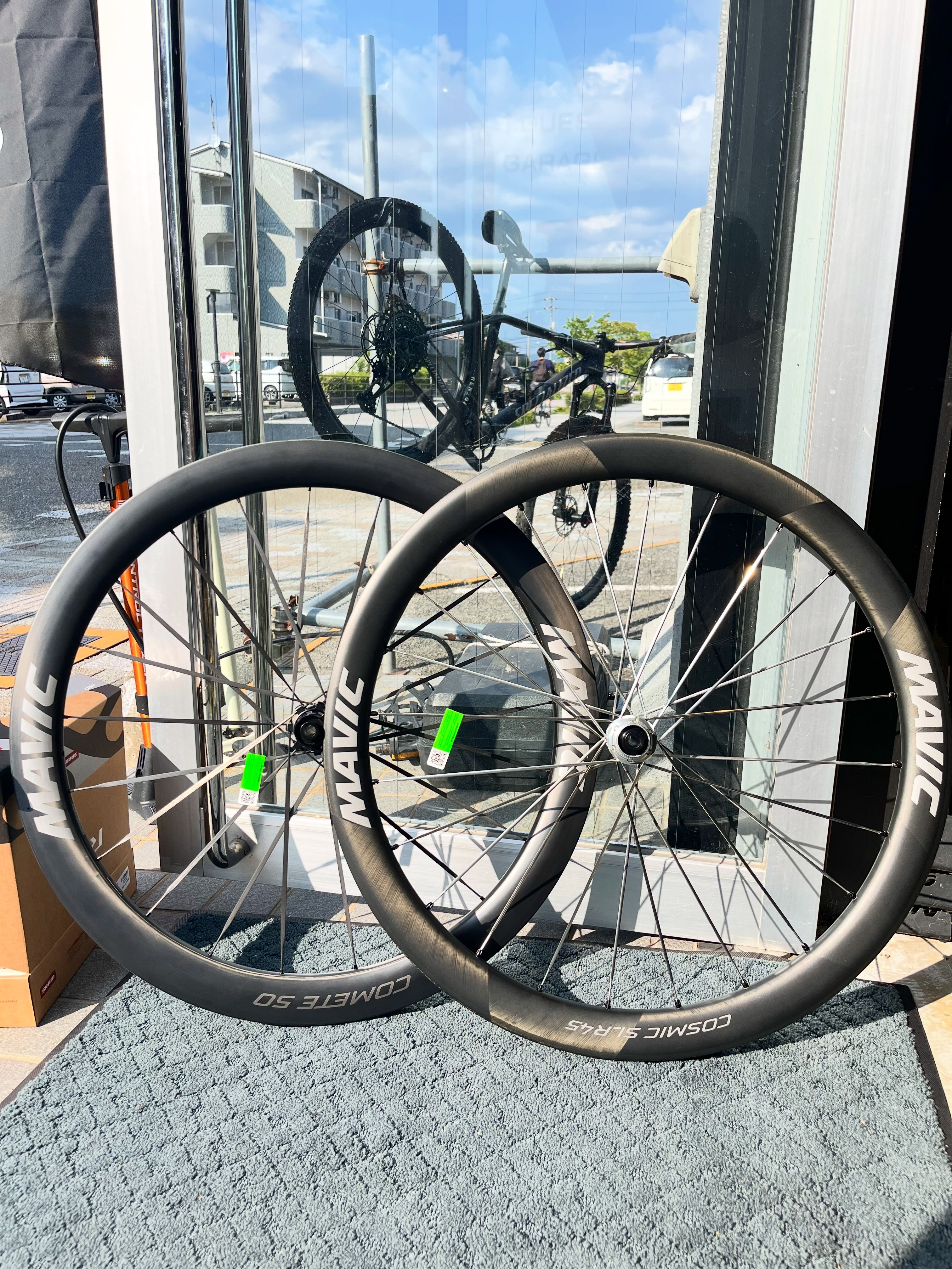 ANCHOR TR8 トラック競技用のカーボンバイクを組みました。トラック