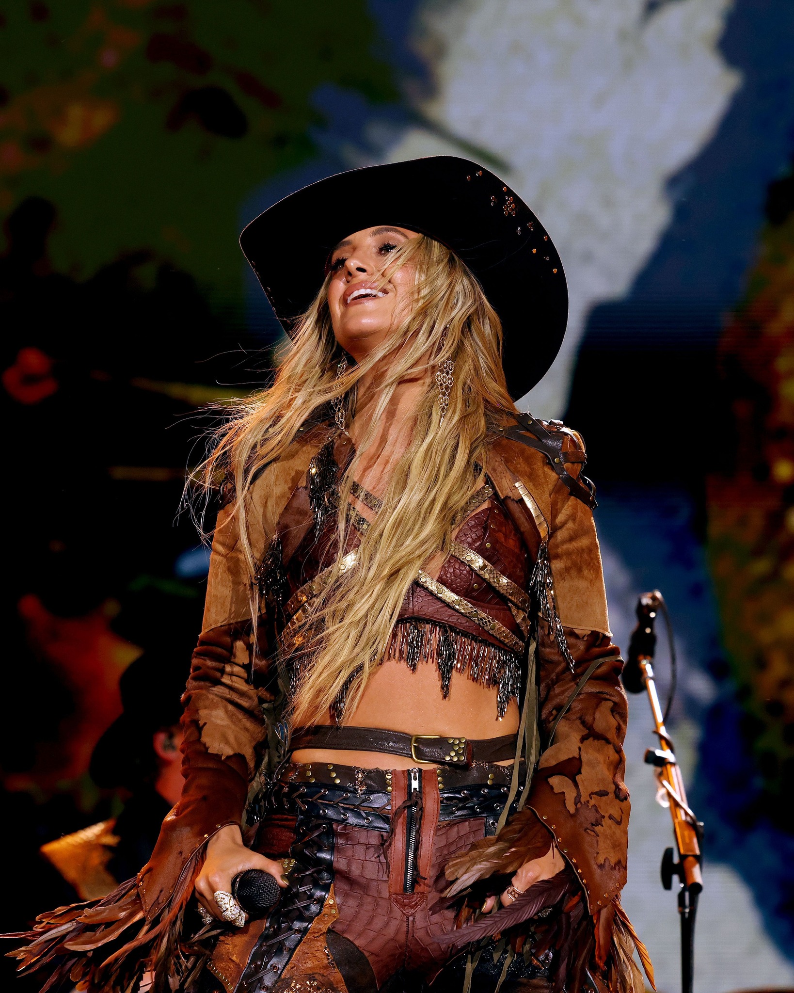 Give it up for Night 2 #Stagecoach headliner Lainey Wilson ?❤️‍?