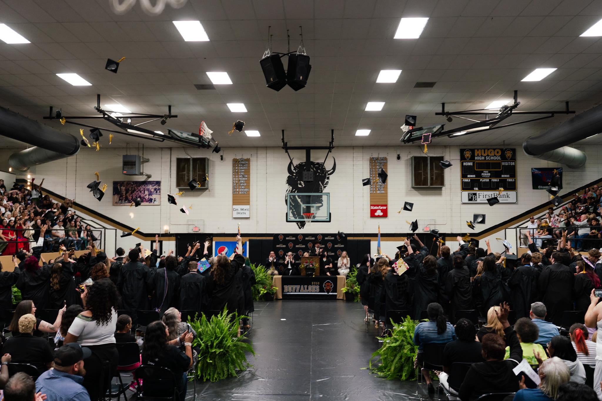 🎓 Congratulations, Hugo High School... - House Photography | Facebook