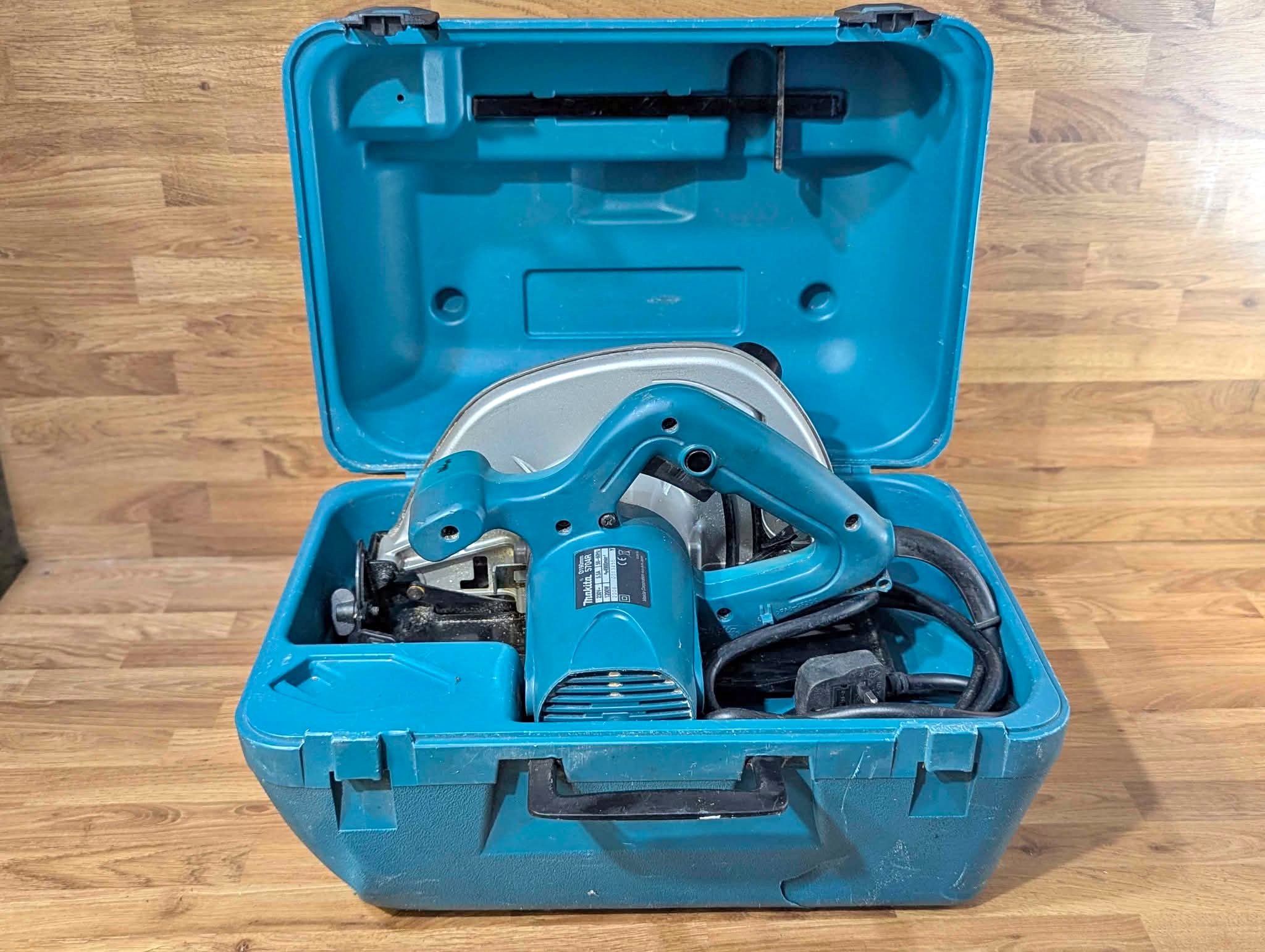Makita 5704R 190mm Circular Saw with Original Hard Case - 230V, 1200W ...