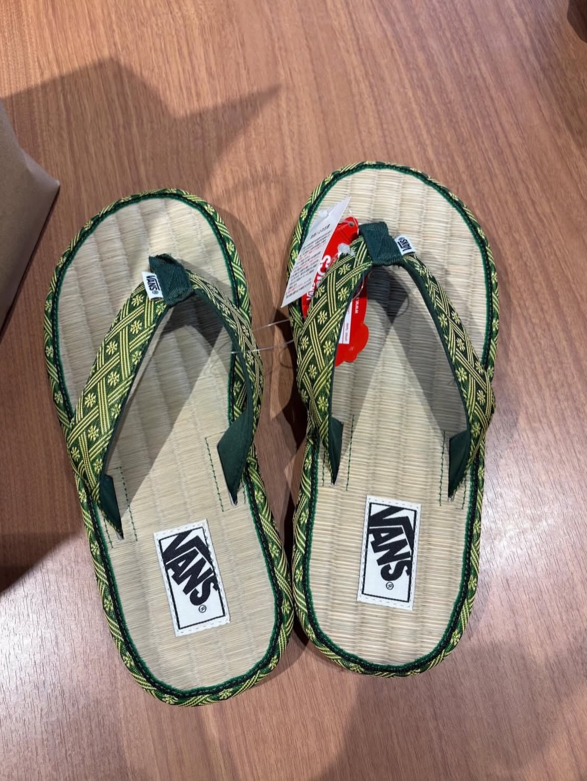 Now Available: Vans Coastal Tatami 🩴🇯🇵 Vans took traditional