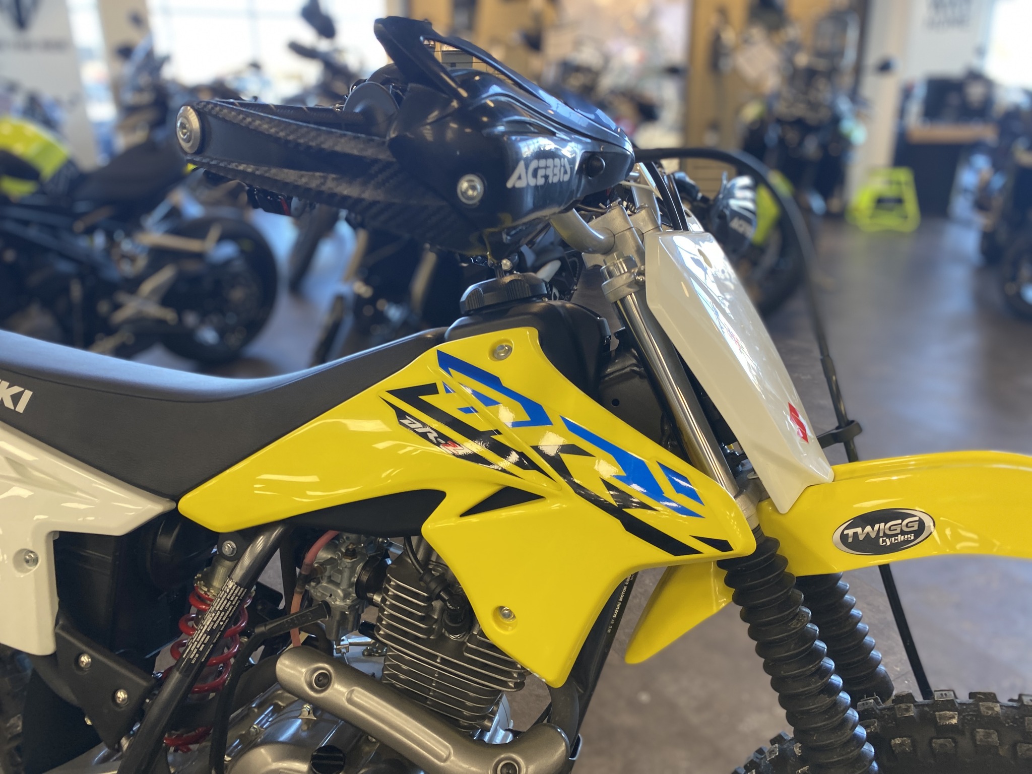 Practically brand new and ready to rip! 🔥 This previously loved
