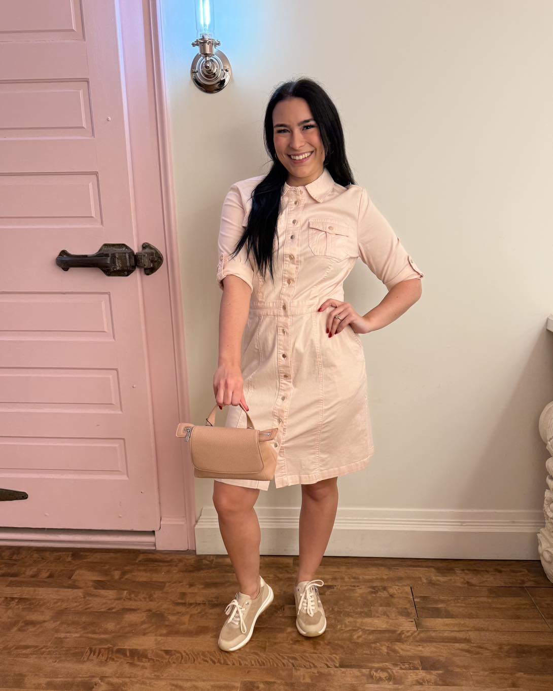 Pretty in pink. 🌸💕 Our new denim dress by Cream is an easy summer staple. Shop here