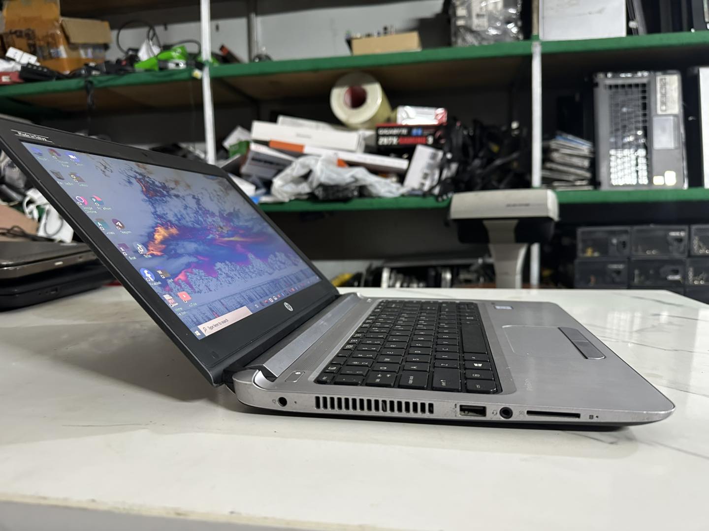 HP Probook 430 G3 ( 65$ ) - CPU i5-6200u - RAM 16G - M.2 256G