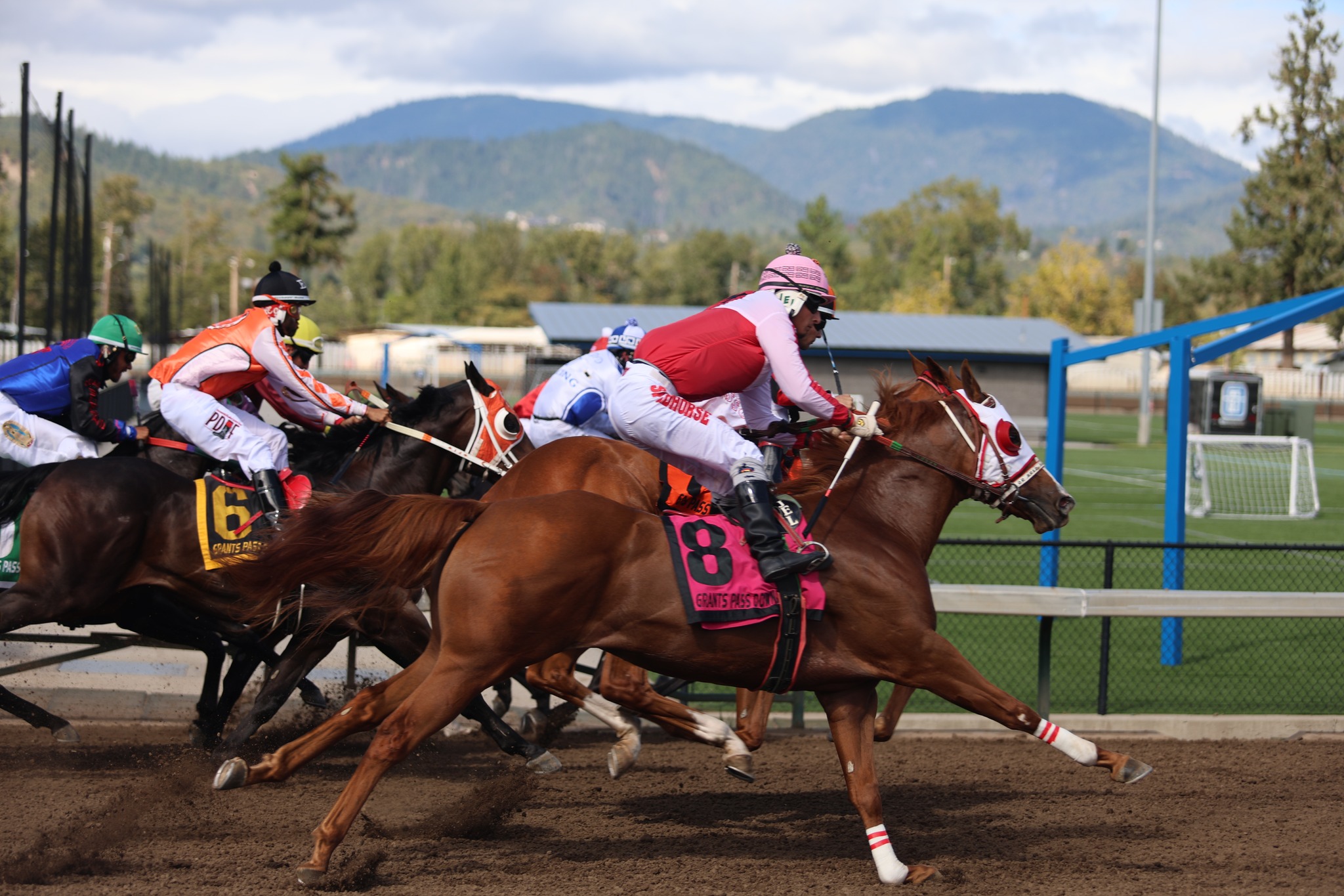 Southern Oregon Horse Racing Association at Grants Pass Downs