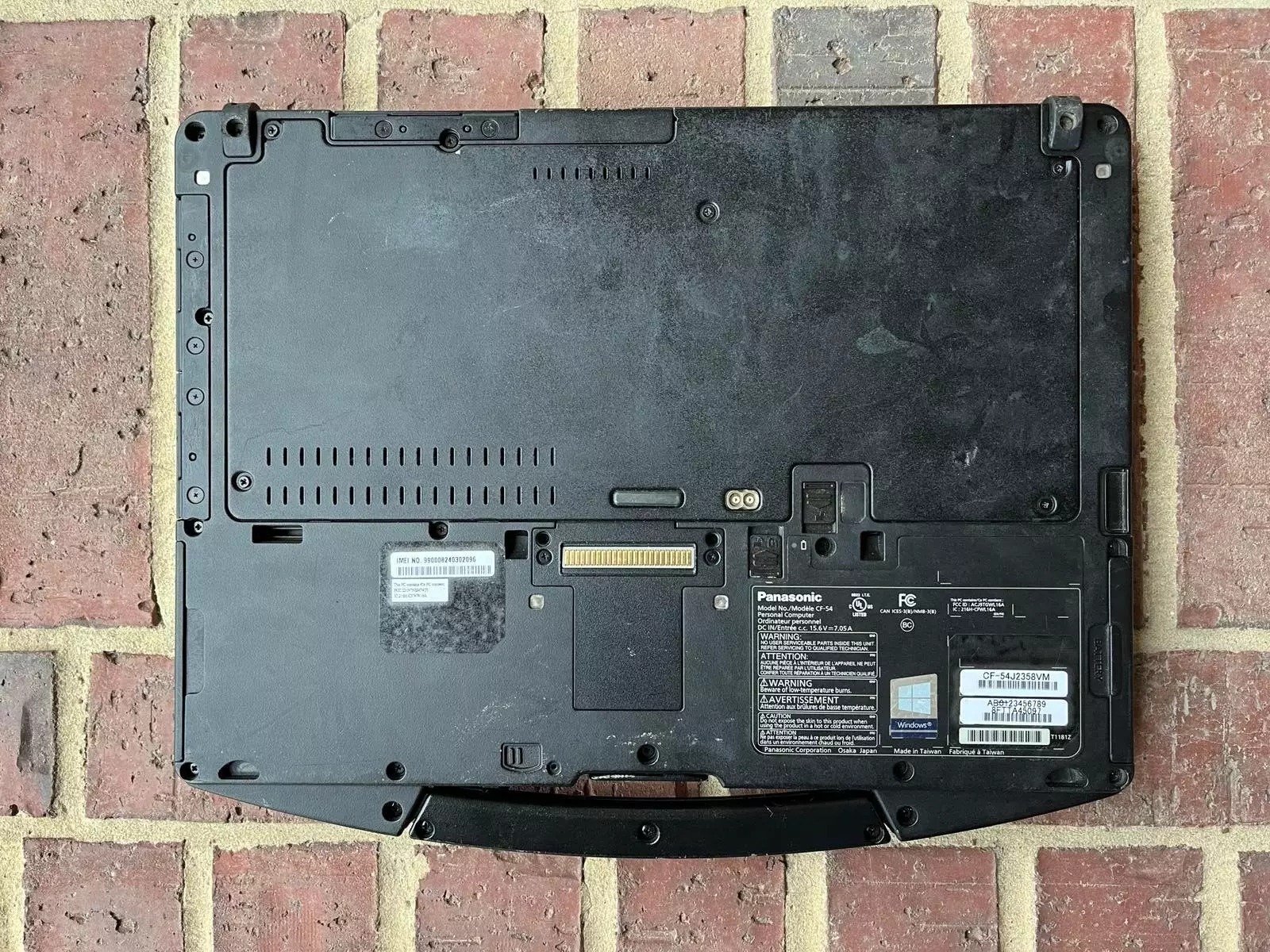 Panasonic Toughbook CF-20 Ricondizionato – 10.1" 2in1, SSD 2TB, RAM 8GB, Win10 Pro + Batteria Originale Nuova