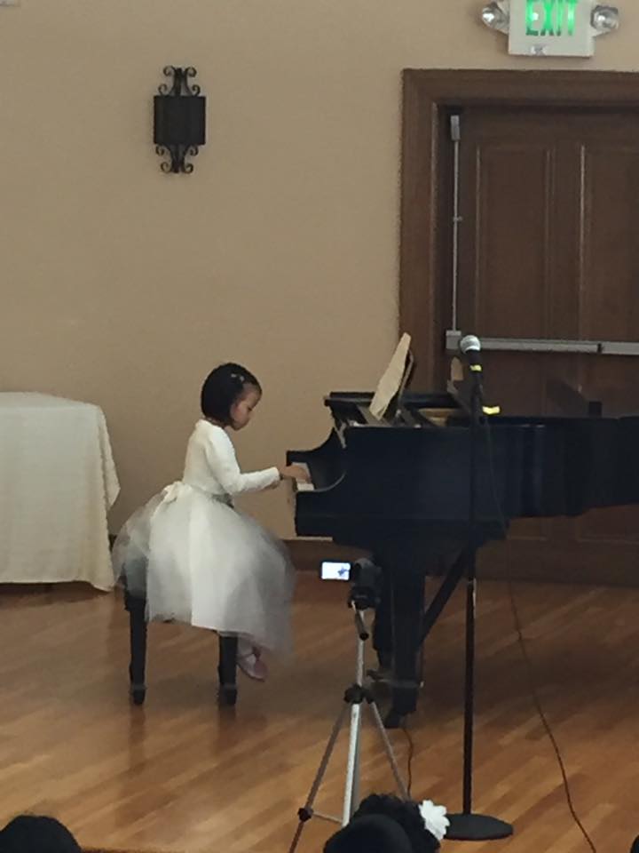 Busy Fingers - Piano Lessons by Marie - Home