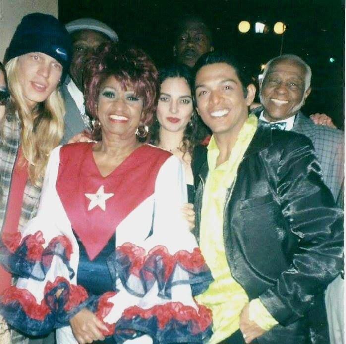 Mama Rumba ROMA - yo te miro y se me corta la respiración cuando tu me ...