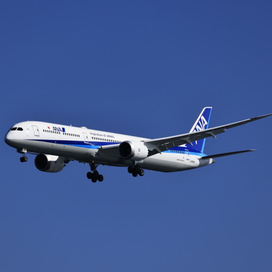 ANA.Japan - CAのエプロンを着用して、機内サービスを体験中です☆