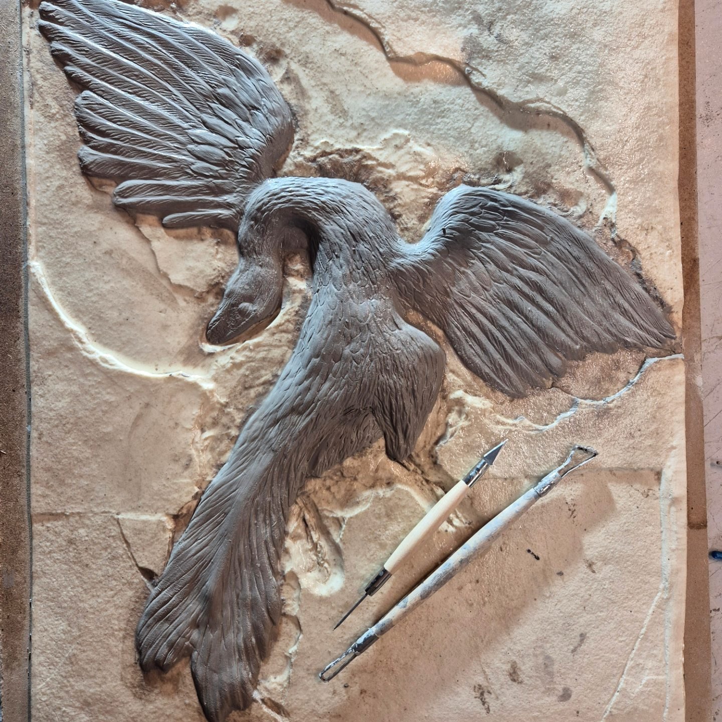 Check out this beautiful, lifelike Archaeopteryx sculpture. Love 