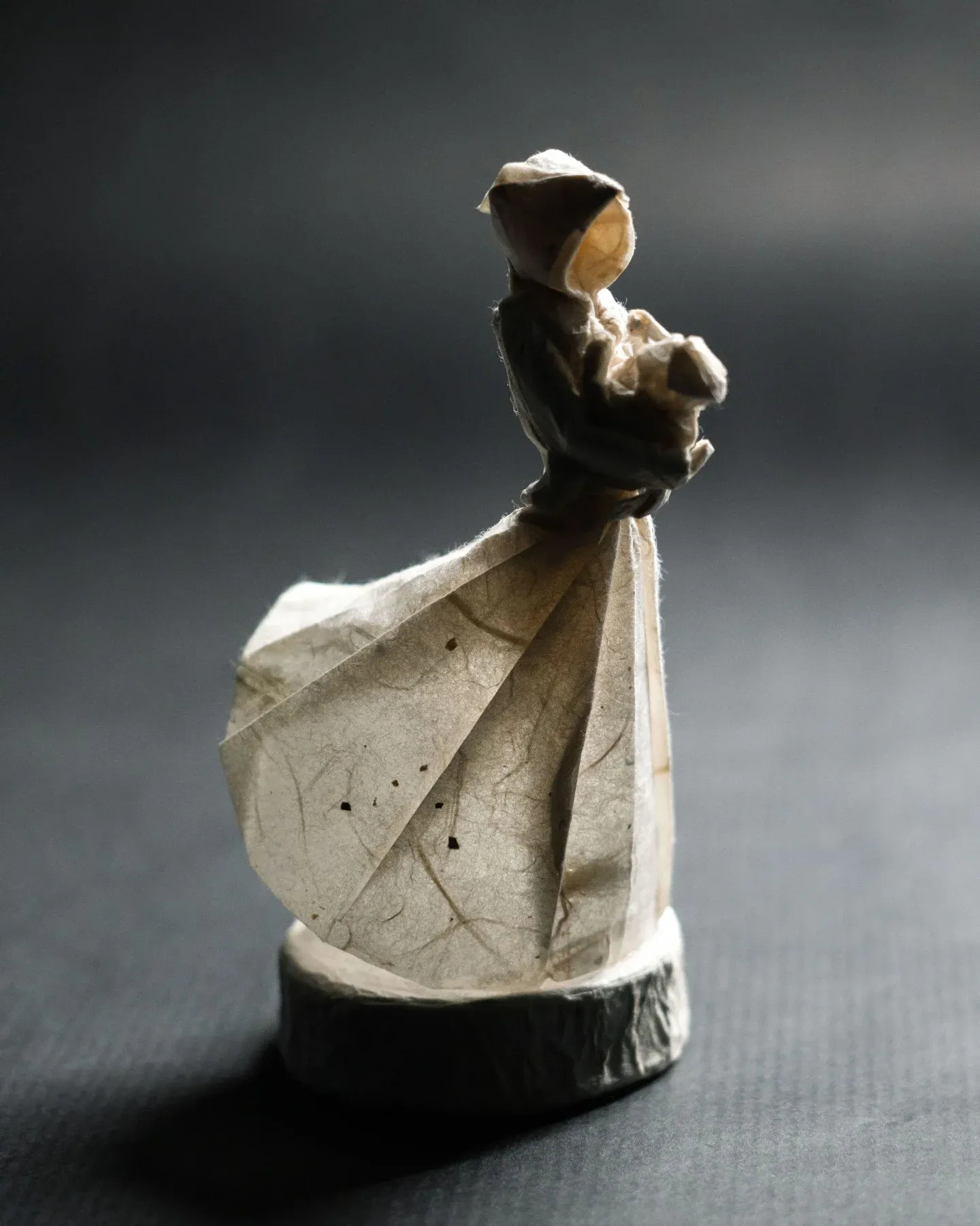 This origami mother and child turns simple folds into a