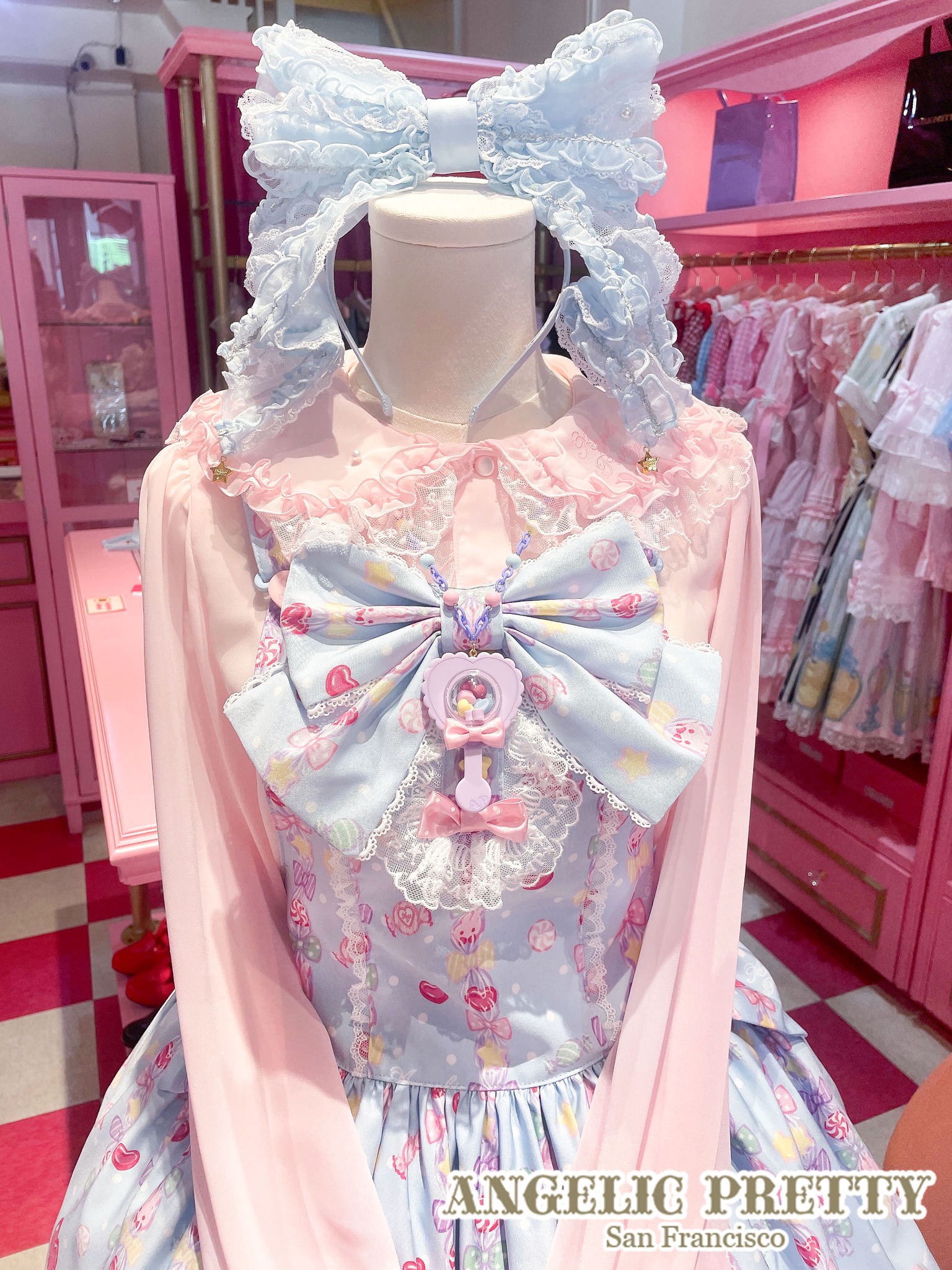 Angelic - Hello everyone~!🥰 Today's coordinate is inspired by
