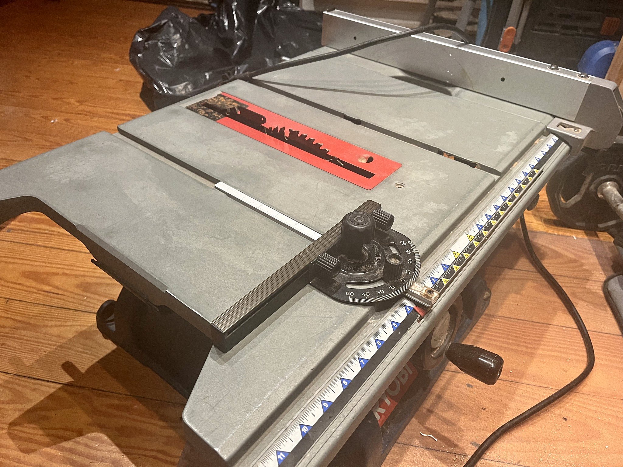 Ryobi table saw (RTS21) 10 inch blade - Saws & Blades - Waltham ...