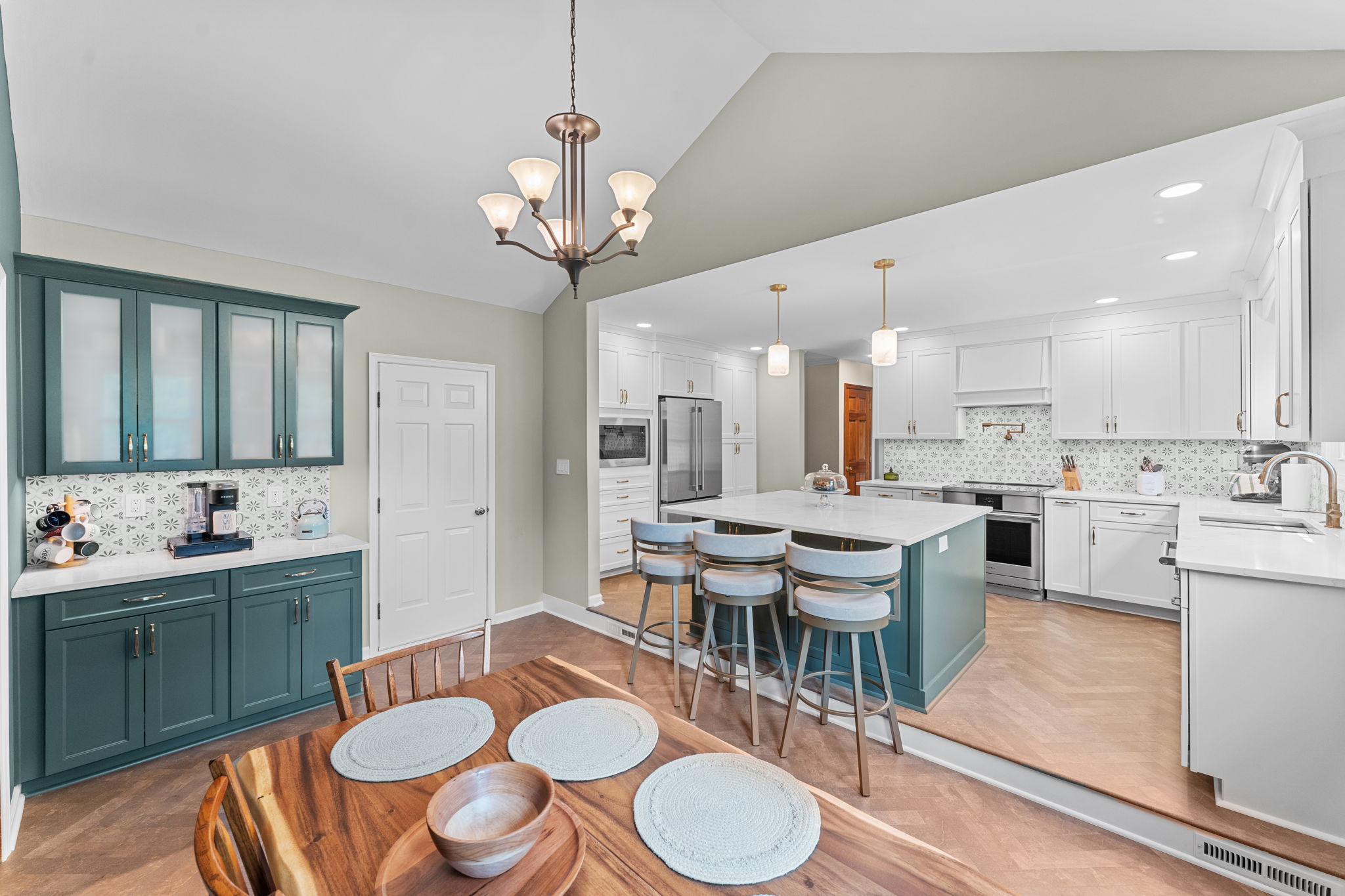 American Decorating Center... - American Decorating Center