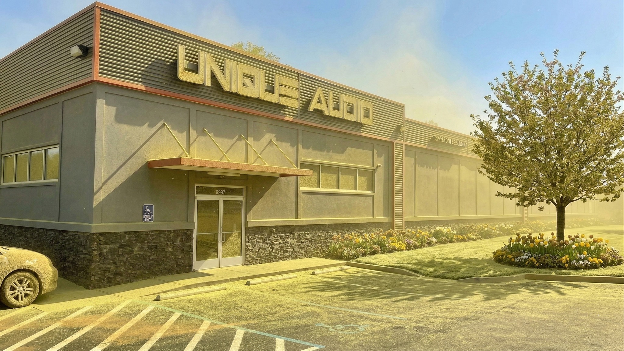 Unique - Automotive Experts