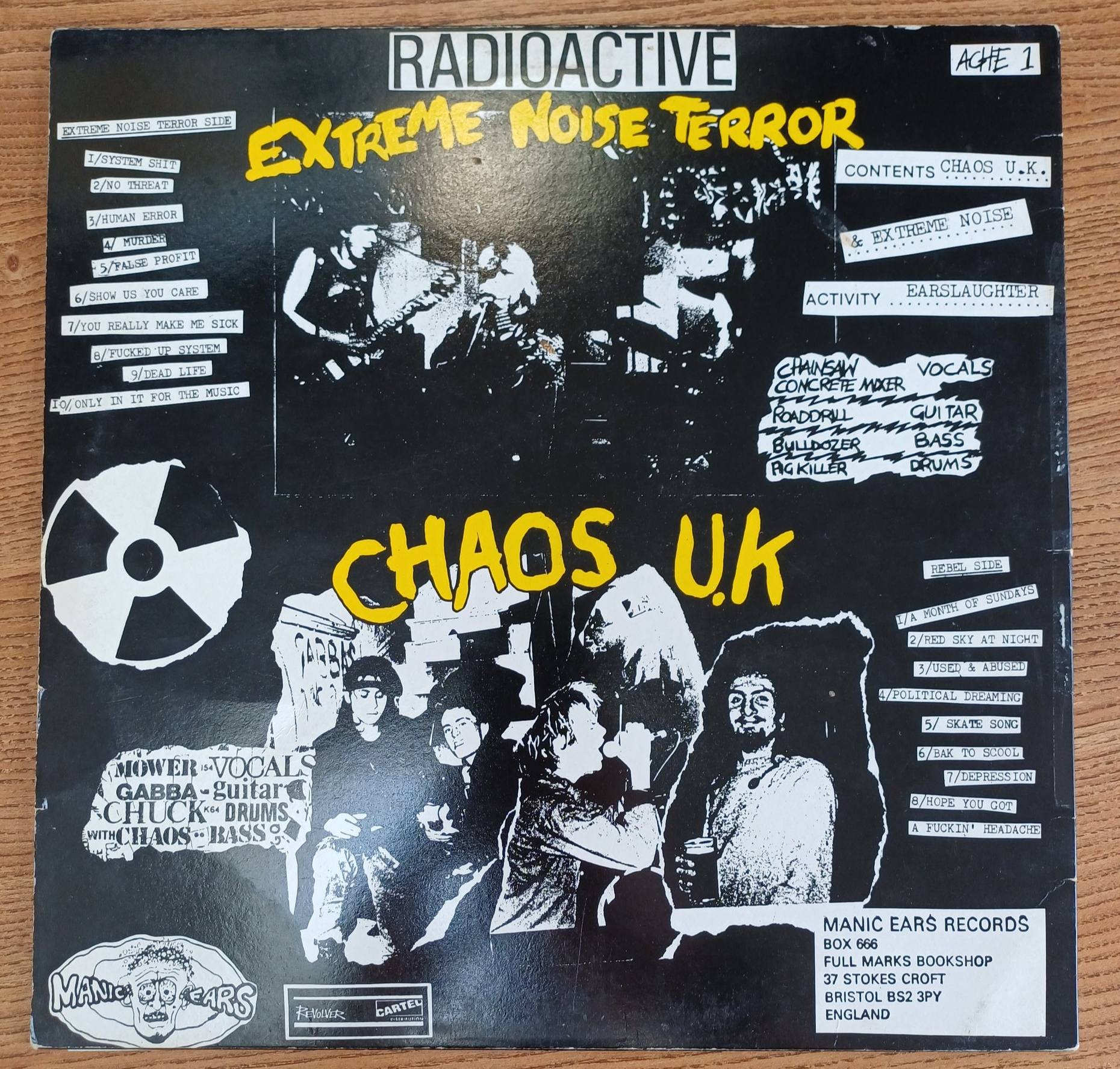 CHAOS U.K / EXTREME NOISE TERROR RADIOACTIVE split LP MANIC EARS
