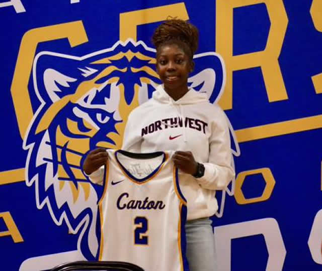 八女学院 WOLVES バスケ ロンT Canton High School Lady Tiger Dekendra Mitchell has signed a