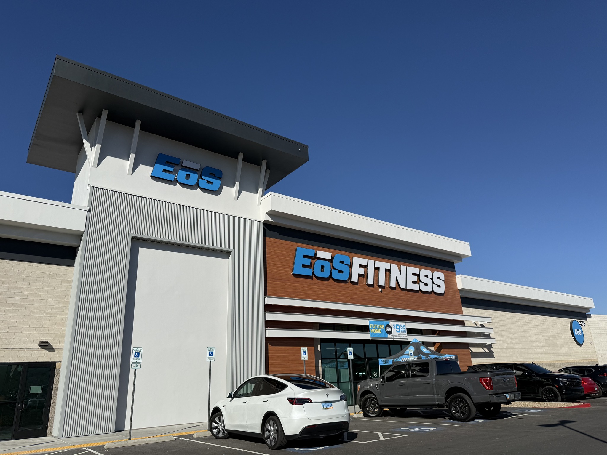It’s official! EōS Fitness is NOW... - Cadence Master Plan | Facebook
