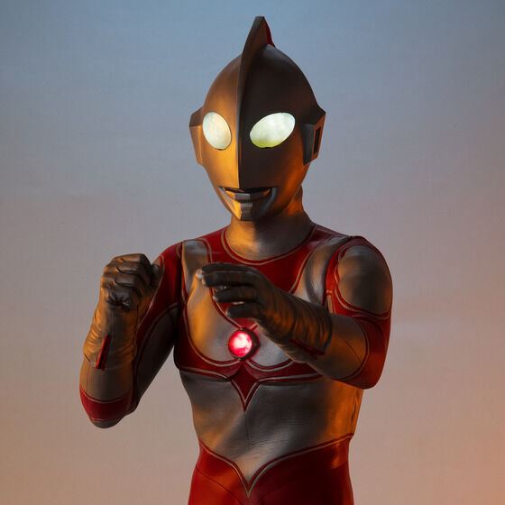 プレミアムバンダイ - 『ウルトラマン』と『マジンガーZ』の折りたたみ